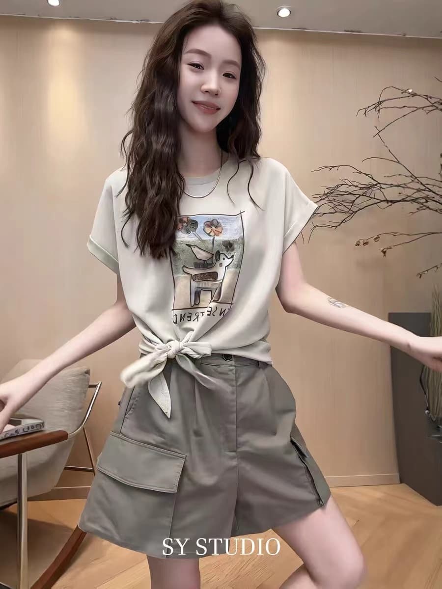 한 부서 느슨함 센스 패션 캐주얼 세트 여성 여름 강아지 프린트 반팔 티셔츠 워크웨어 반바지 두 조각 여성 세트 상세 이미지 1