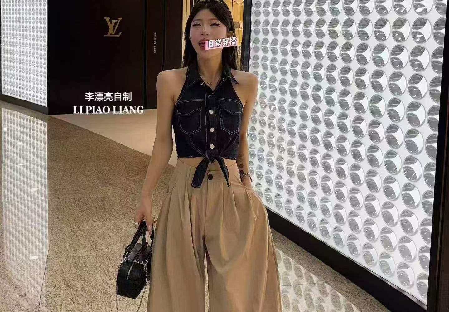 프랑스식 디자인 센스 민소매 데님 조끼 여자 여름 V넥 단추 오픈 가디건 조끼 캐주얼 바지 투피스 세트 이미지 2