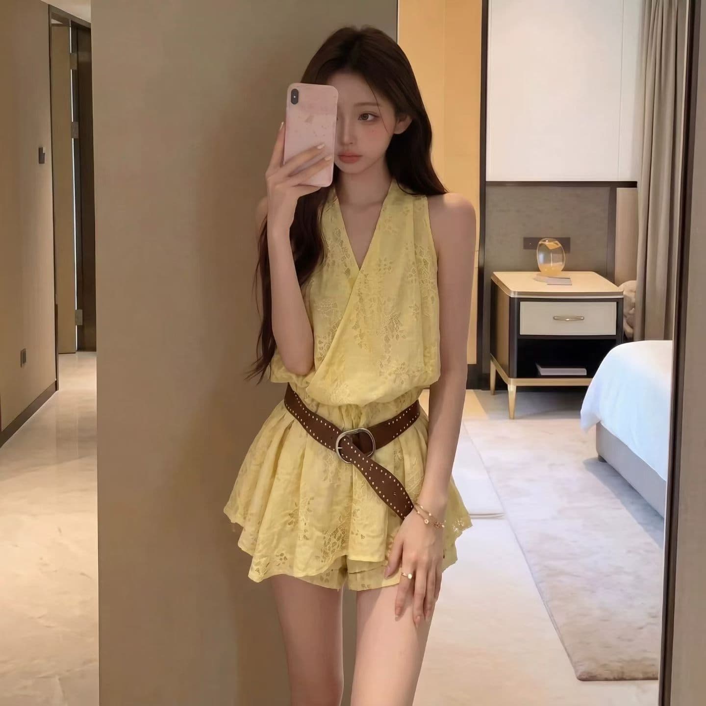 2026 봄 여름 새로운 프랑스식 V넥 행침 목 캐미솔 보라색 허리 수축 슬림해 보이는 자카드 맨위 상세 이미지 3