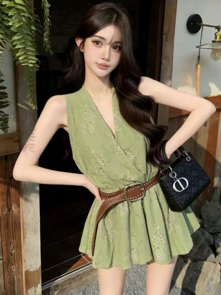 2026 봄 여름 새로운 프랑스식 V넥 행침 목 캐미솔 보라색 허리 수축 슬림해 보이는 자카드 맨위 상세 이미지 6