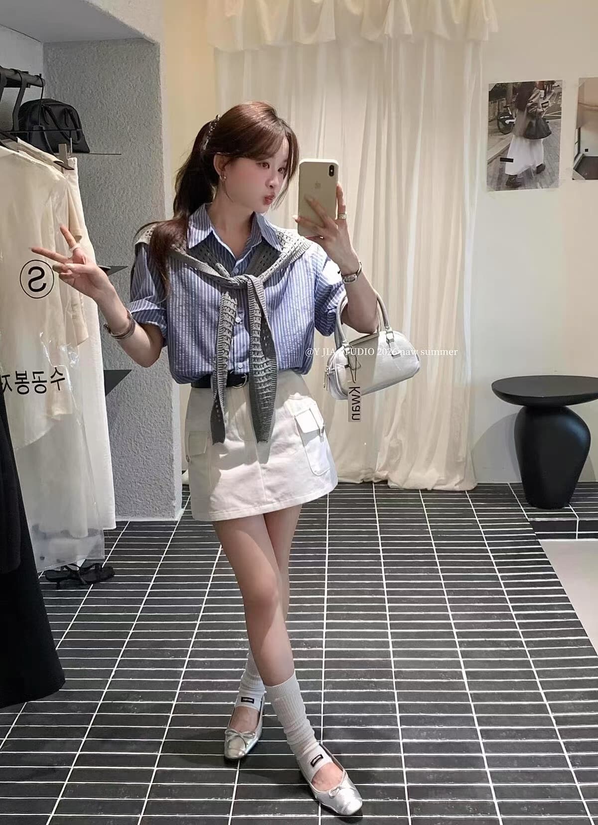 2026 열세 개 봄 여름 새로운 스트라이프 벨트 숄 반팔 셔츠 하이웨이스트 미니 스커트 세트 상세 이미지 4