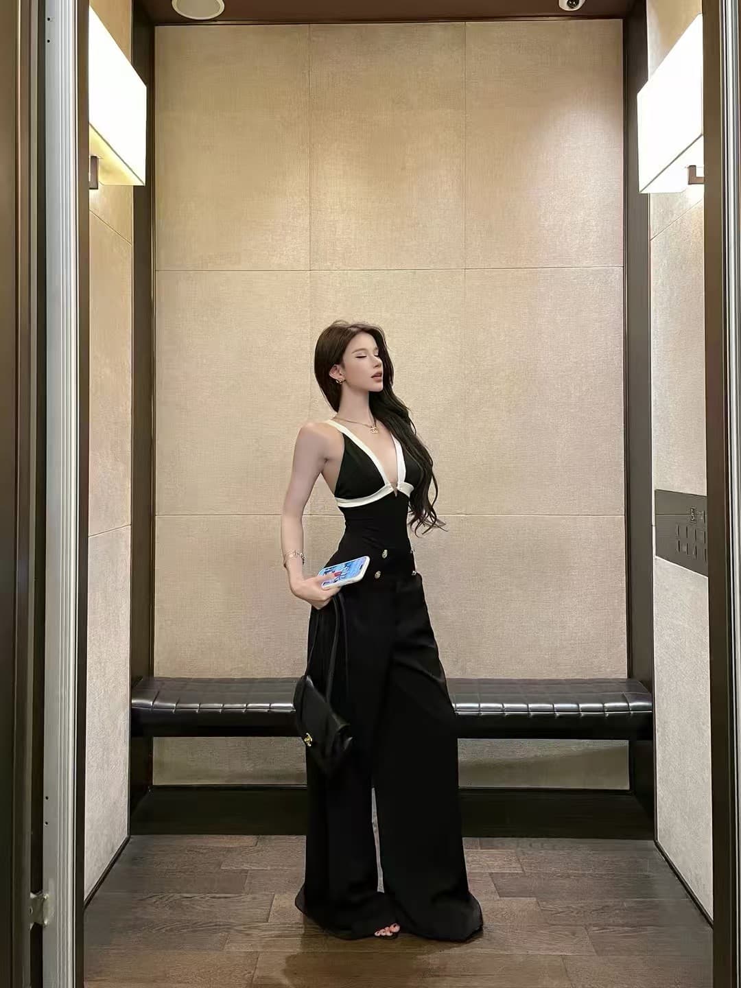 핫걸 행침 목 맨위 여성 2026 여름 새로운 백리스 올인원 캐미솔 경기 정장 와이드 레그 팬츠 투피스 세트 이미지 4