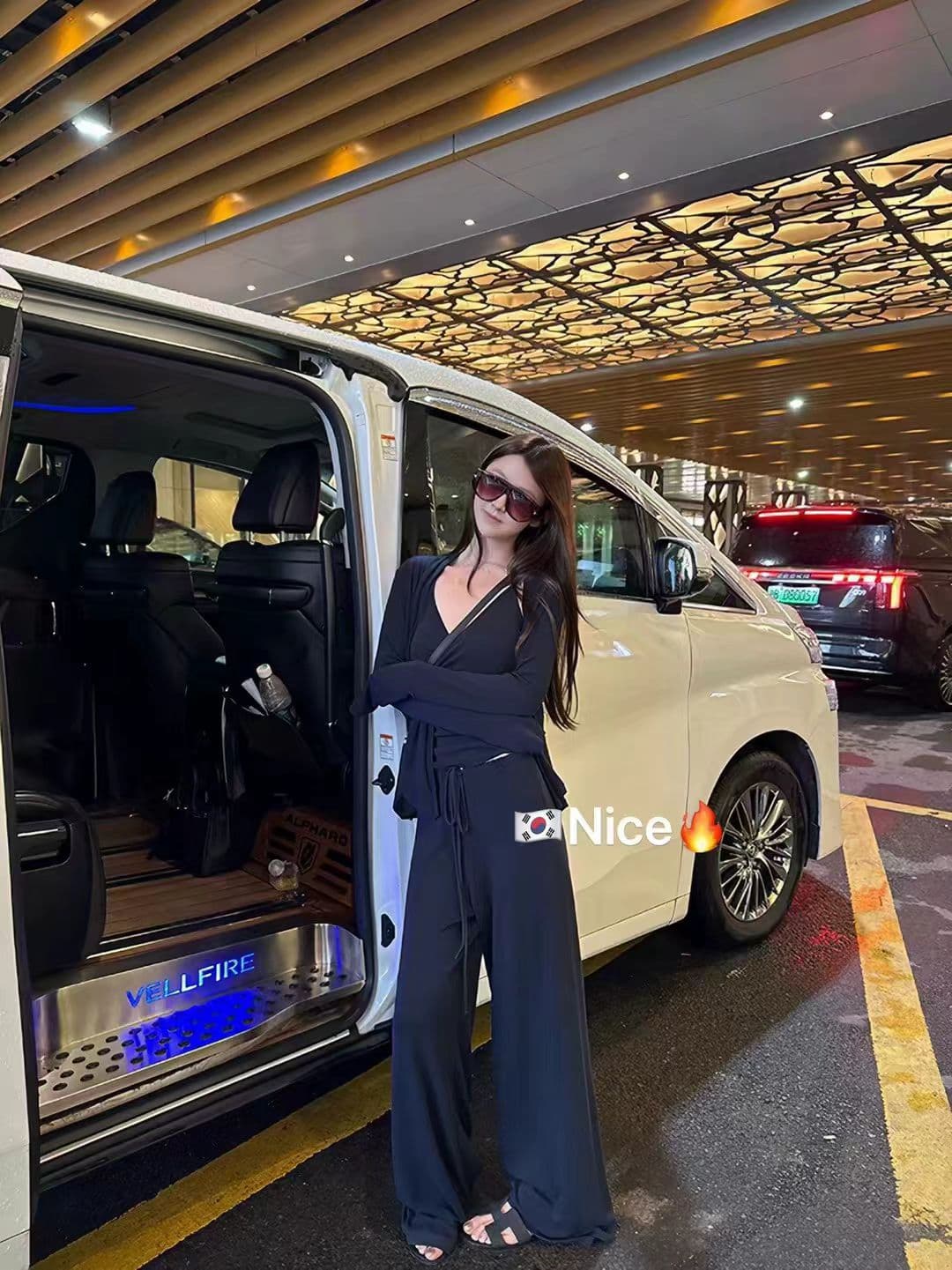 한 부서 슈퍼 화재 패션 핫걸 섹시함 캐미솔 얇은 자외선 차단 오픈 가디건 허리밴드 와이드 레깅스 바지 3종 세트 이미지 4