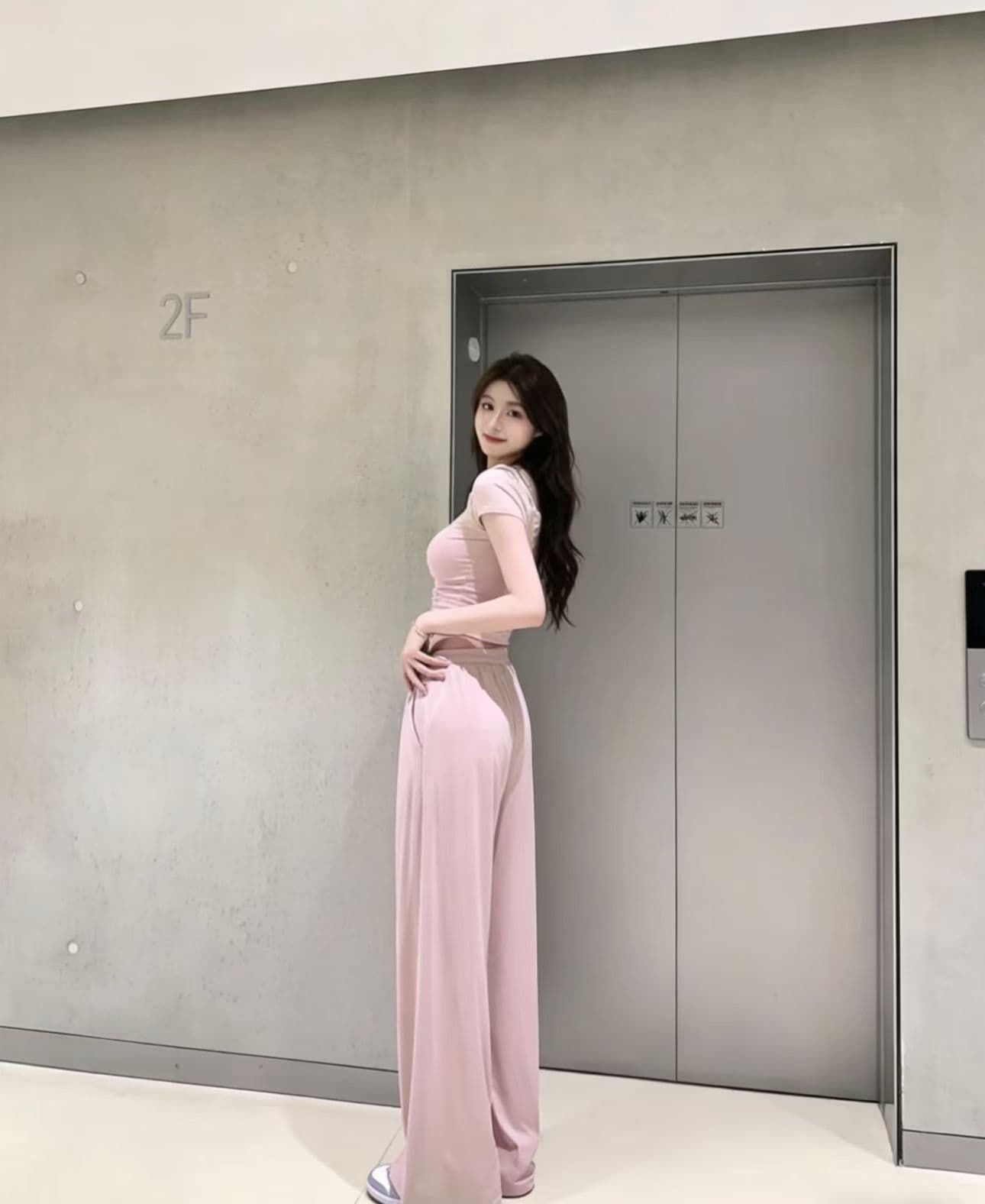 2026 느긋한 와 성별 디스플레이 슬림 폭탄 반팔 티셔츠 캐주얼 바지 편안함 세트 상세 이미지 4