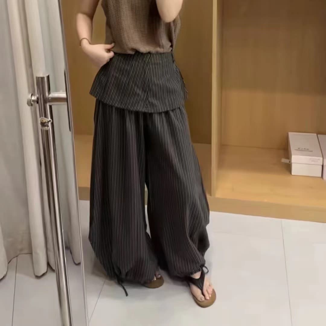 어두운 회색 핀 스트라이프 페이크 레이어드 치마 커튼 스트랩 조거 넓은 다리 치마바지 여성 루즈핏 표지 넓적 다리 펌프 로프 랜턴 캐주얼 바지 상세 이미지 6