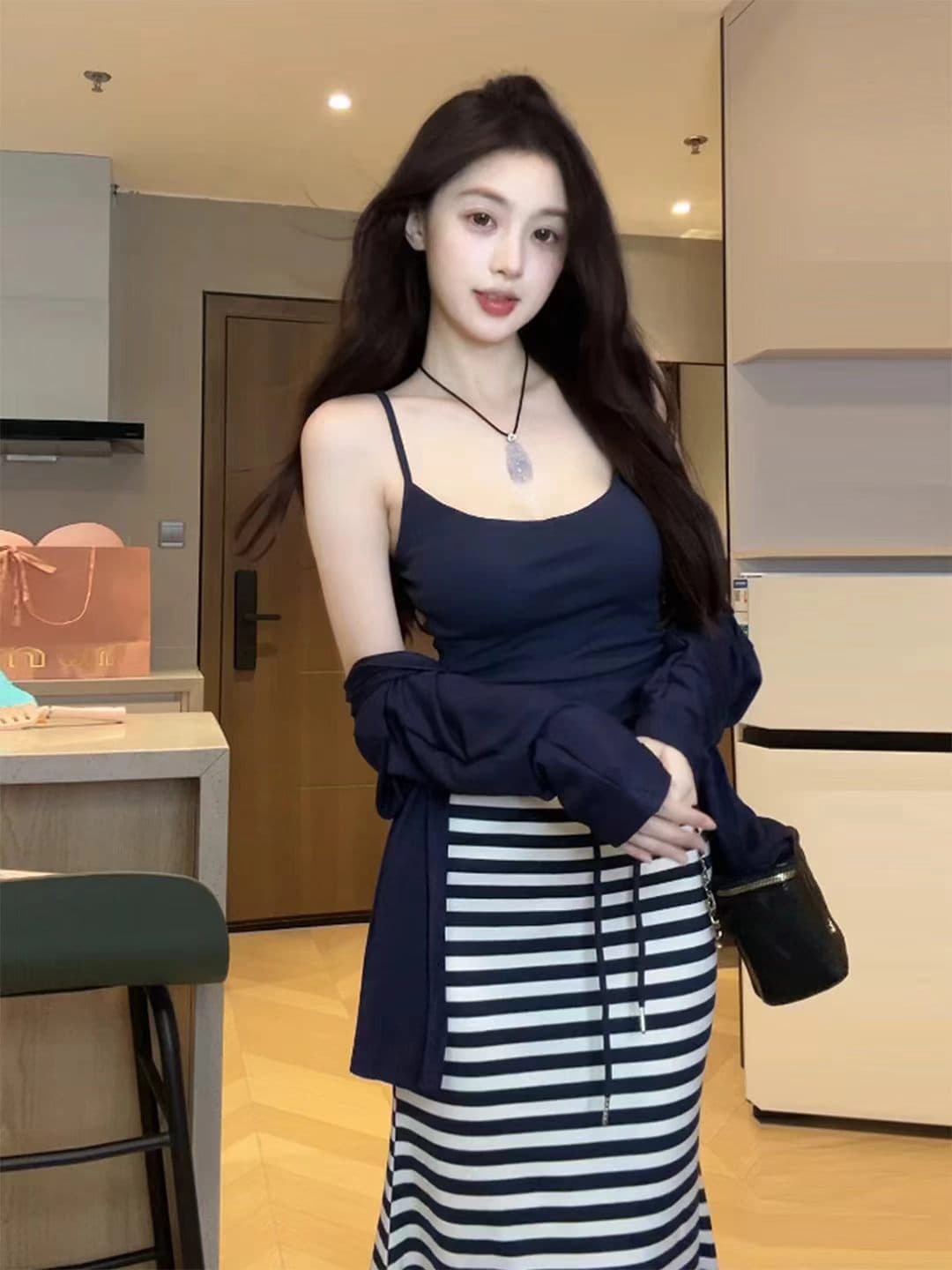새로운 한 부서 패션 작은 청신 오픈 가디건 슬립 허리밴드 스트라이프 반신 스커트 3 세트 이미지 2