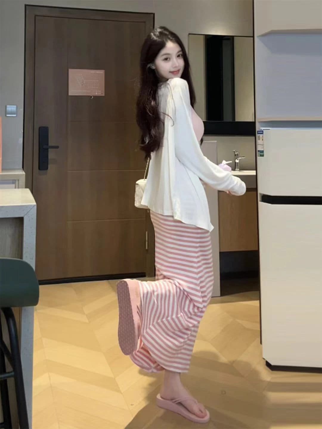 새로운 한 부서 패션 작은 청신 오픈 가디건 슬립 허리밴드 스트라이프 반신 스커트 3 세트 상세 이미지 4