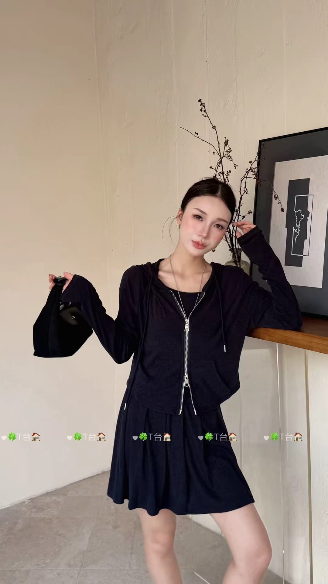 2026 가을 새로운 한 부서 디자인 센스 작은 대중 후드 맨위 여성 레저 다용도 반신 스커트 조끼 3종 세트 상세 이미지 12