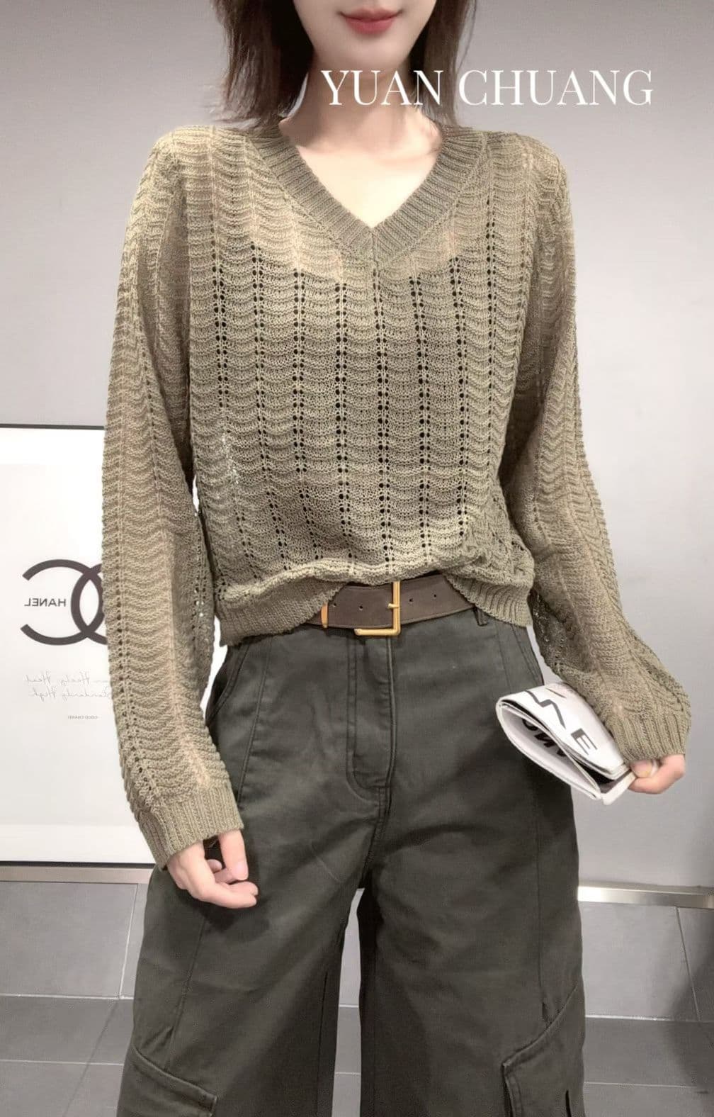 고급 느긋한 바람 V넥 꽈배기 스웨터 2026 가을 슬림해 보이는 표지 고기 부드러운 찹쌀 벨트 스카프 니트 맨위 이미지 3