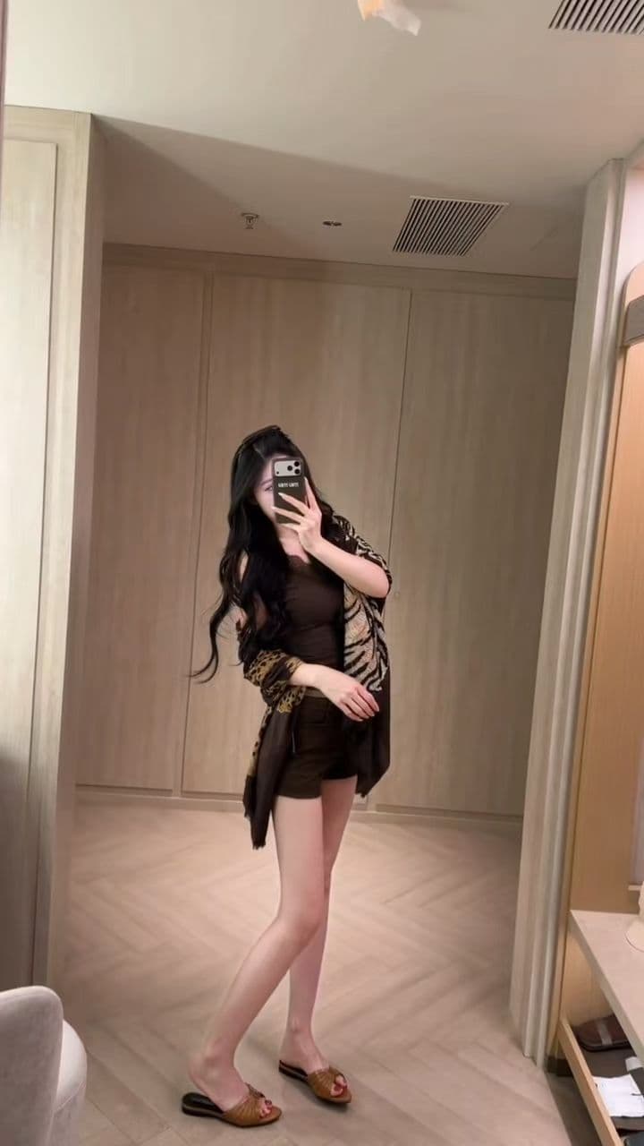 자이언트 잘 생긴 오래된 돈 바람 레오파드 무늬 스카프 숄 여성 2026 이른 가을 다용도 스카프 조끼 반바지 3종 세트 상세 이미지 5