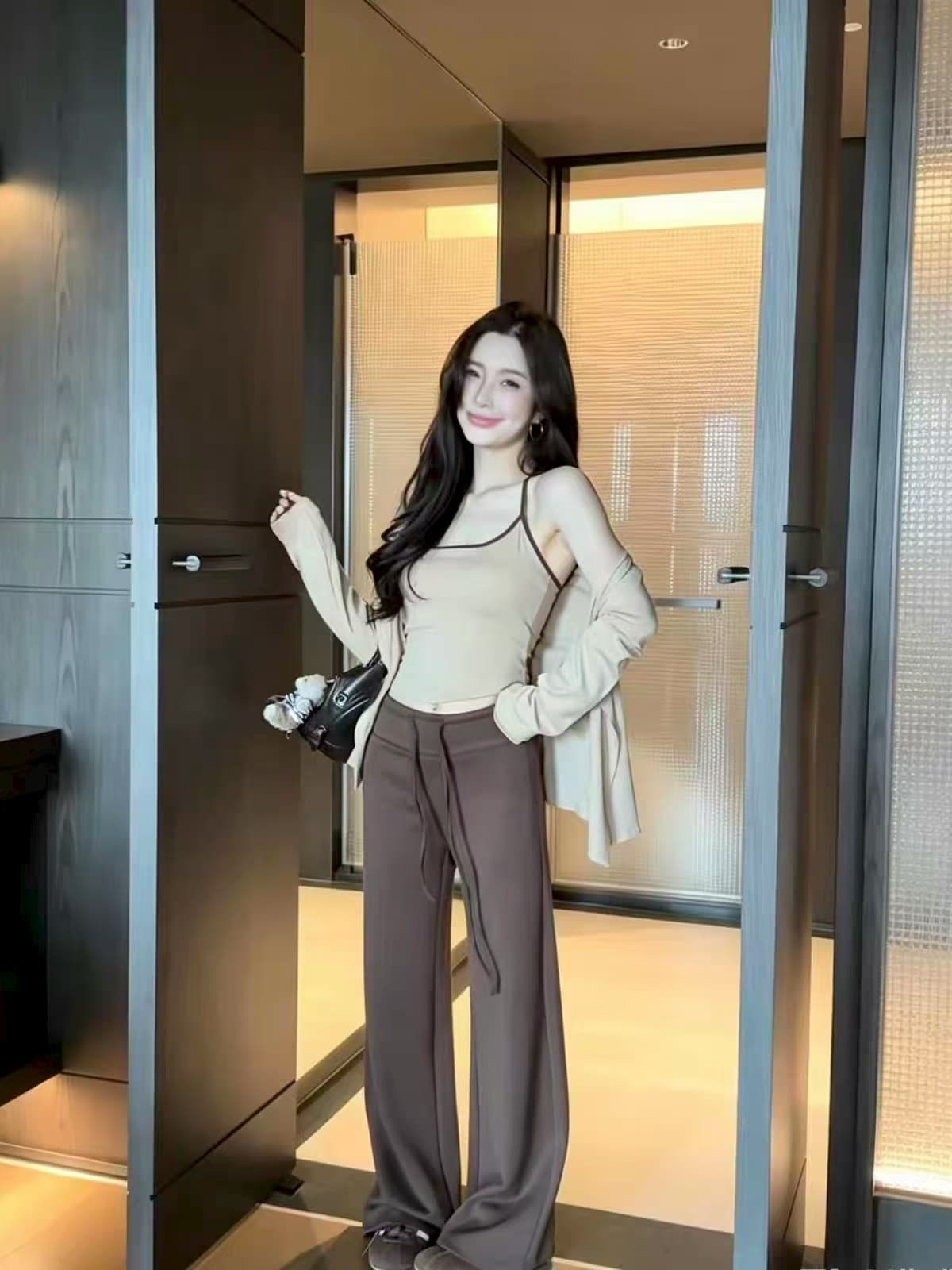 새로운 외국 가스 슬림해 보이는 패치워크 색상 캐미솔 카디건 코트 허리밴드 캐주얼 바지 3종 세트 상세 이미지 5