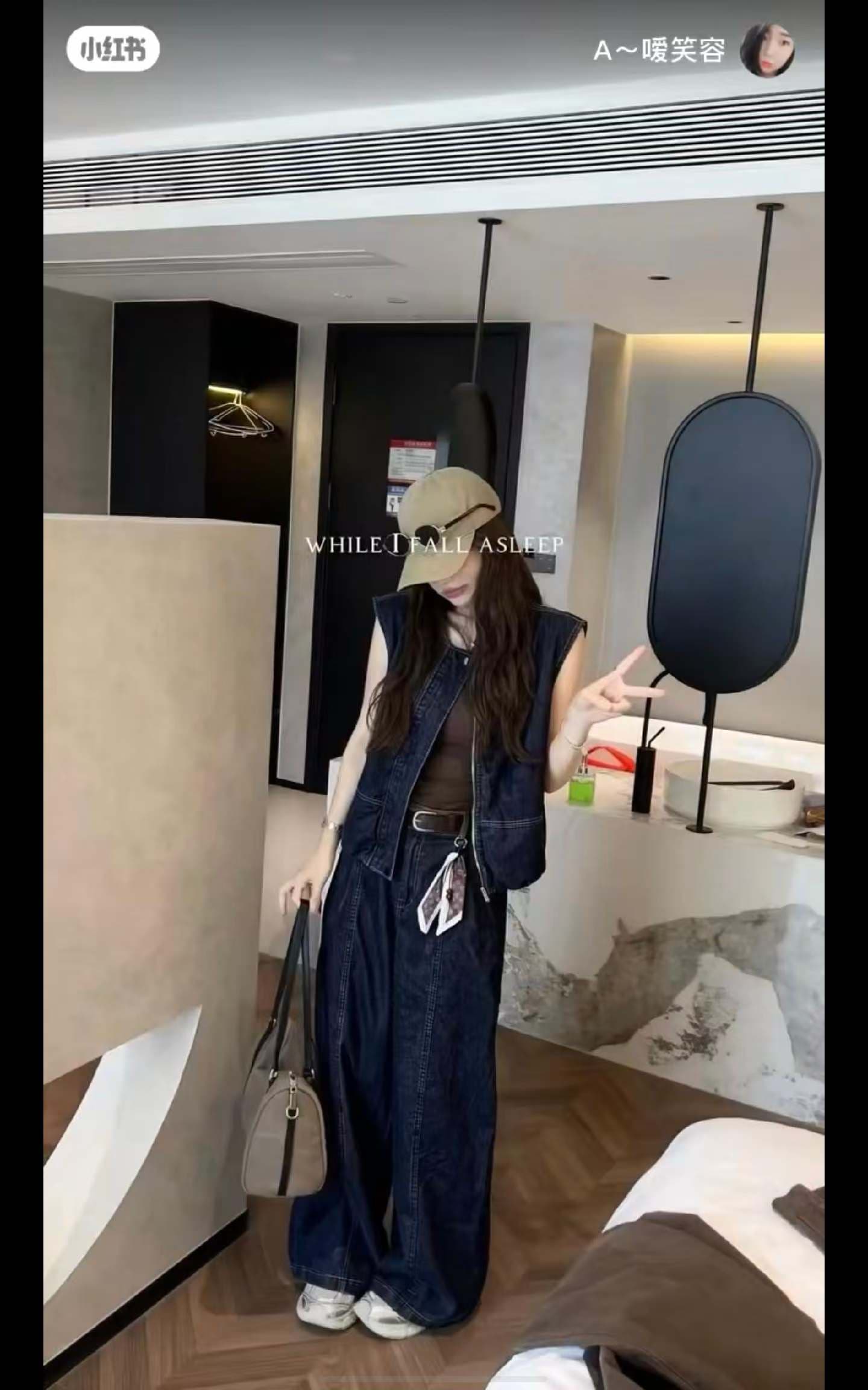 느긋한 바람 데님 베스트 세트 여성 검정색 민소매 조끼 캐주얼 바지 루즈핏 슬림해 보이는 투피스 세트 이미지 4