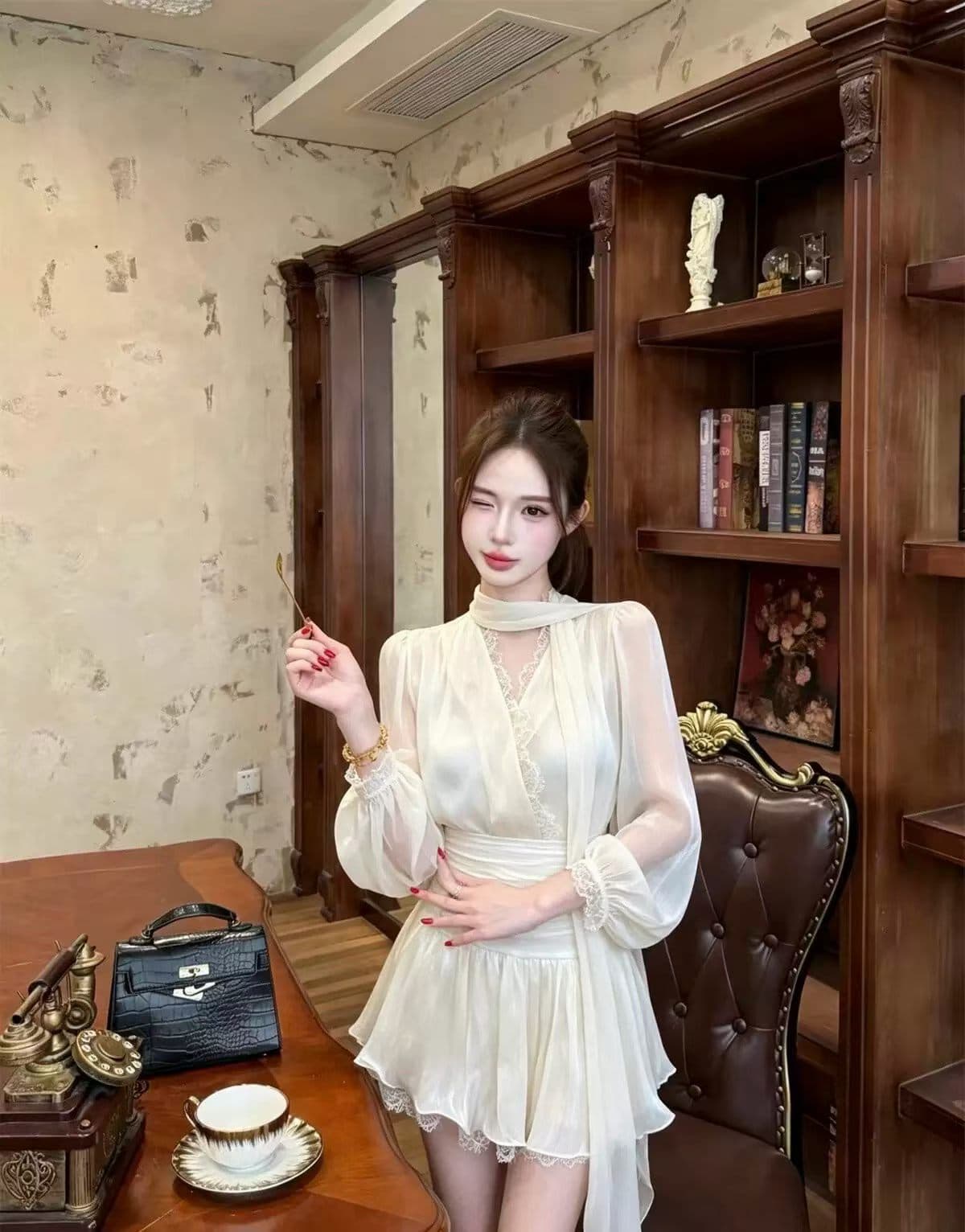 셔츠 순수한 욕망 바람 레이스 조각 맨위 허리 수축 슬림해 보이는 퍼프 치마 세트 상세 이미지 7