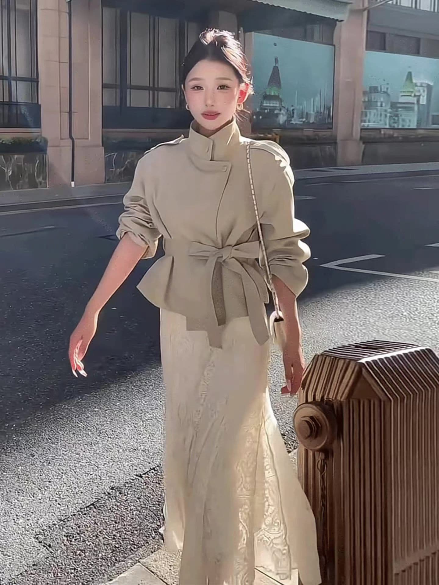 카키 색 스탠드 칼라 바람막이 여성 코트 가을 2026 한국 스타일 루즈핏 쇼트 스타일 재킷 반신 스커트 투피스 세트 이미지 4