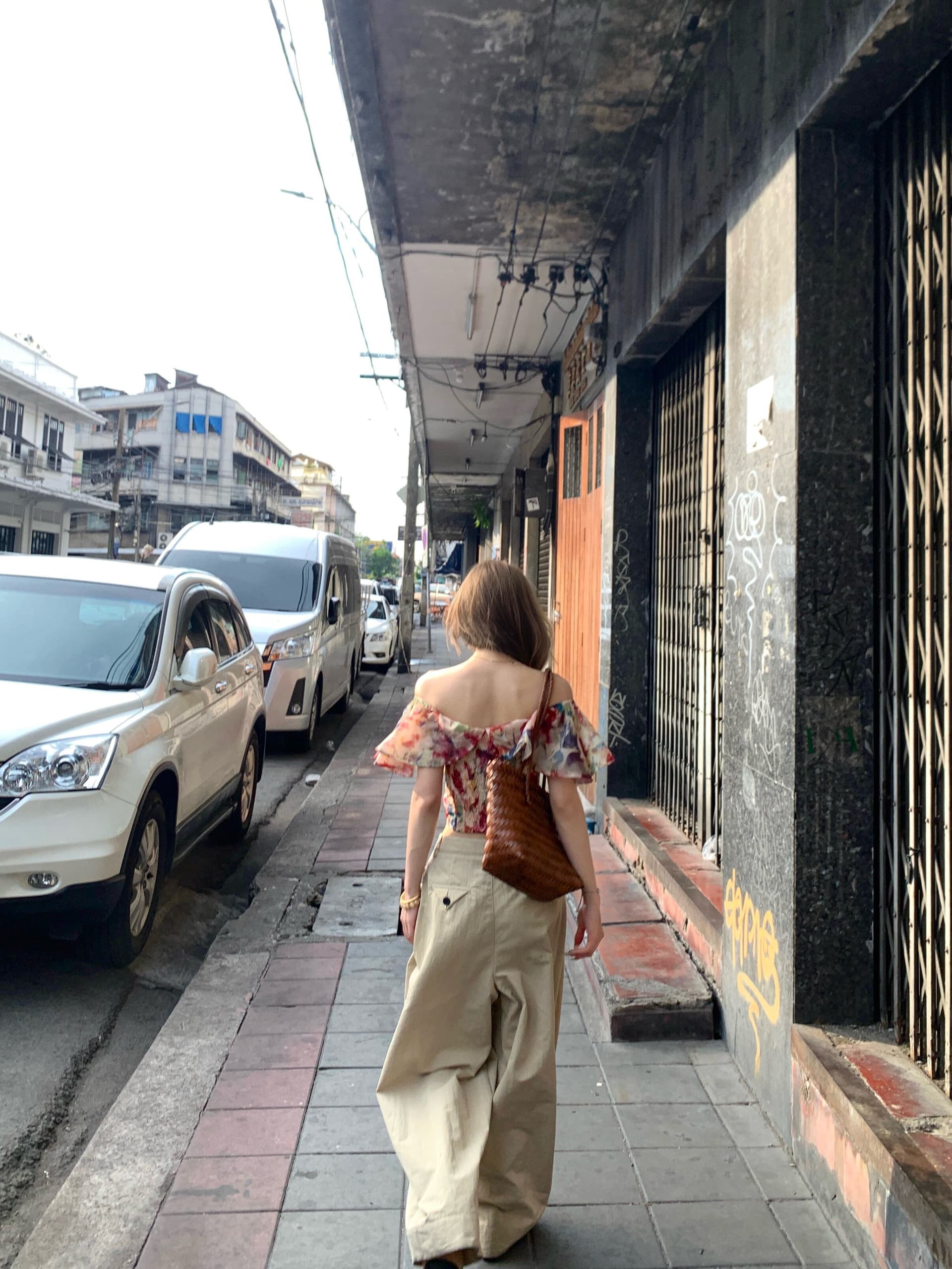 xxiiuu 유화 편지 프랑스식 작은 셔츠 꽃무늬 생선뼈 오프숄더 맨위 여성 여름 쉬폰 블라우스 상의 이미지 4