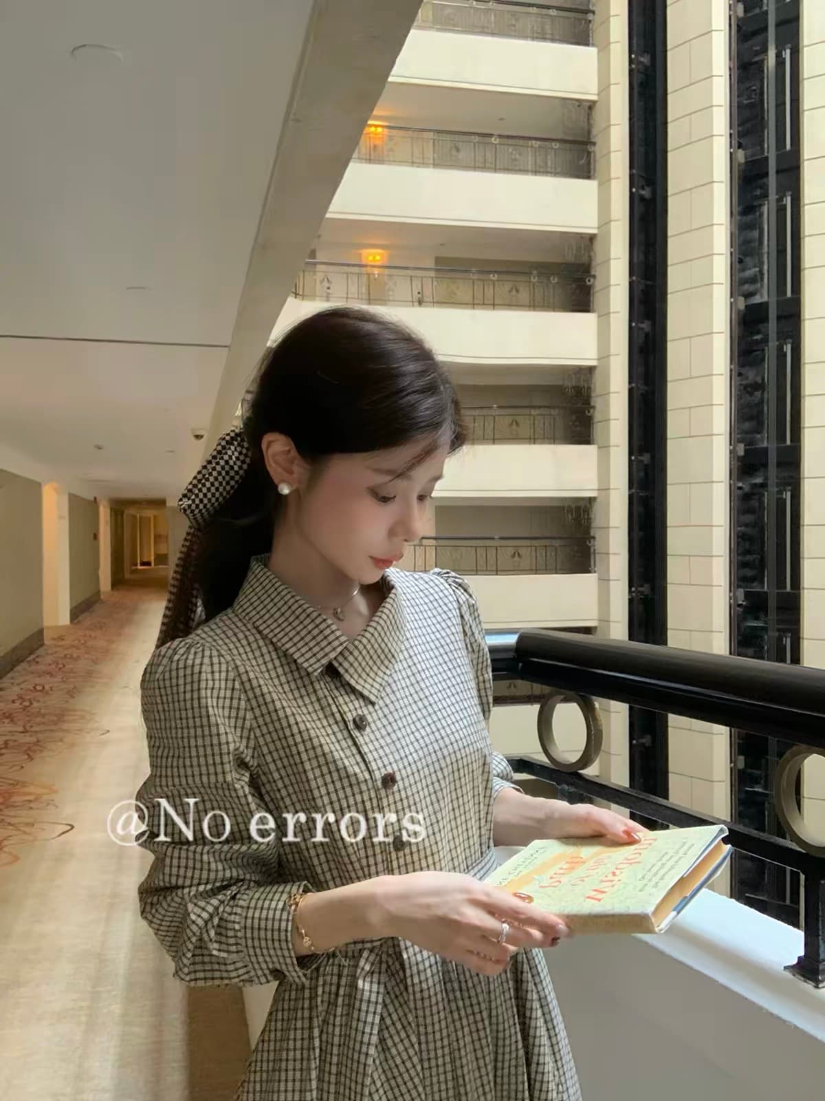 7 29 19 00 신제품 판매 처음 플러스 구매 런던 길모퉁이 레트로 체크무늬 긴팔 드레스 이미지 3