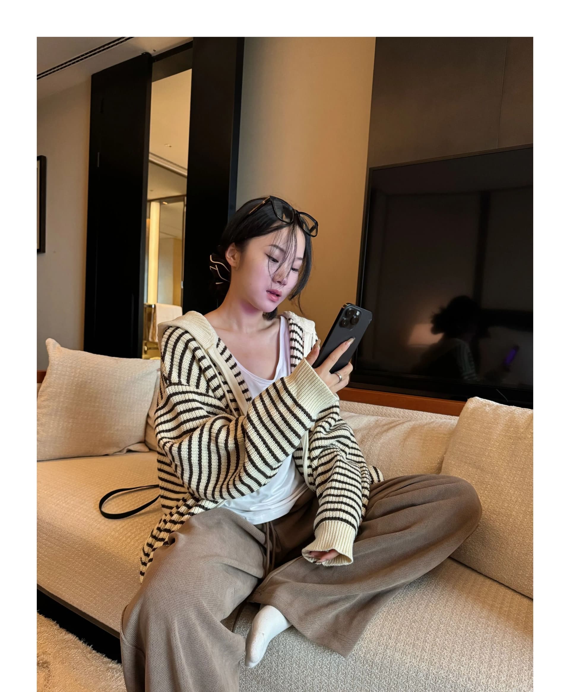 2026 가을 새로운 학원 스타일 배색 스트라이프 후드 스웨터 여성 코트 루즈핏 지퍼 니트 오픈 가디건 zz 상세 이미지 9