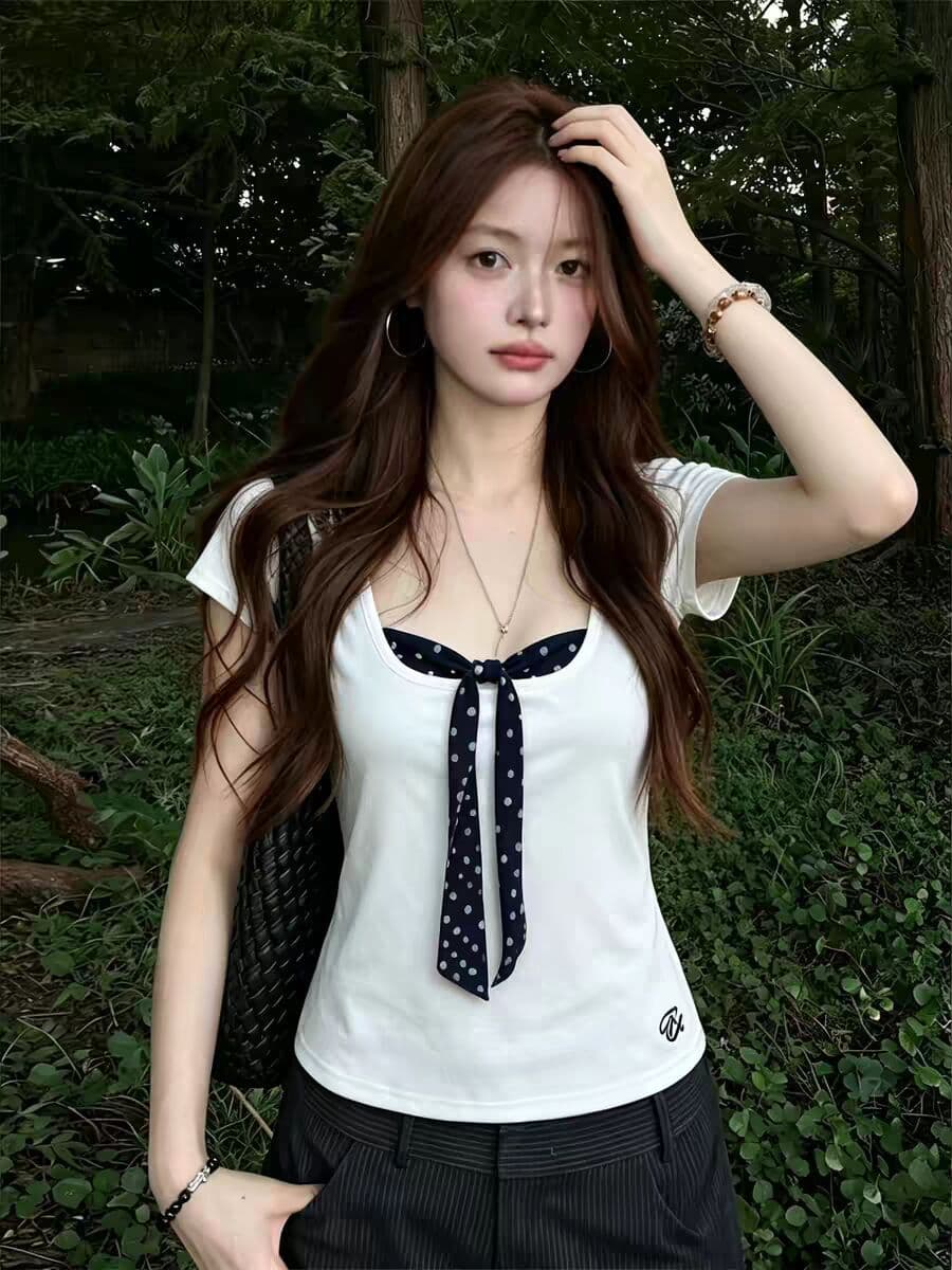 한 부서 나비 매듭 페이크 레이어드 반팔 티셔츠 2026 여름 새로운 도트 무늬 배색 몸매 가꾸기 슬림해 보이는 맨위 여성 의류 이미지 3