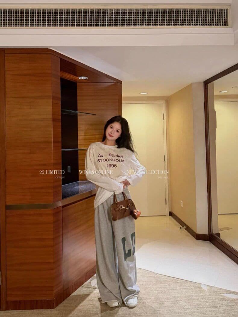 모방 면 당겨 프레임 한 부서 느긋한 바람 화이트 긴팔 티셔츠 여성 핫픽스 알파벳 프린트 루즈핏 자외선 차단 맨위 상세 이미지 9
