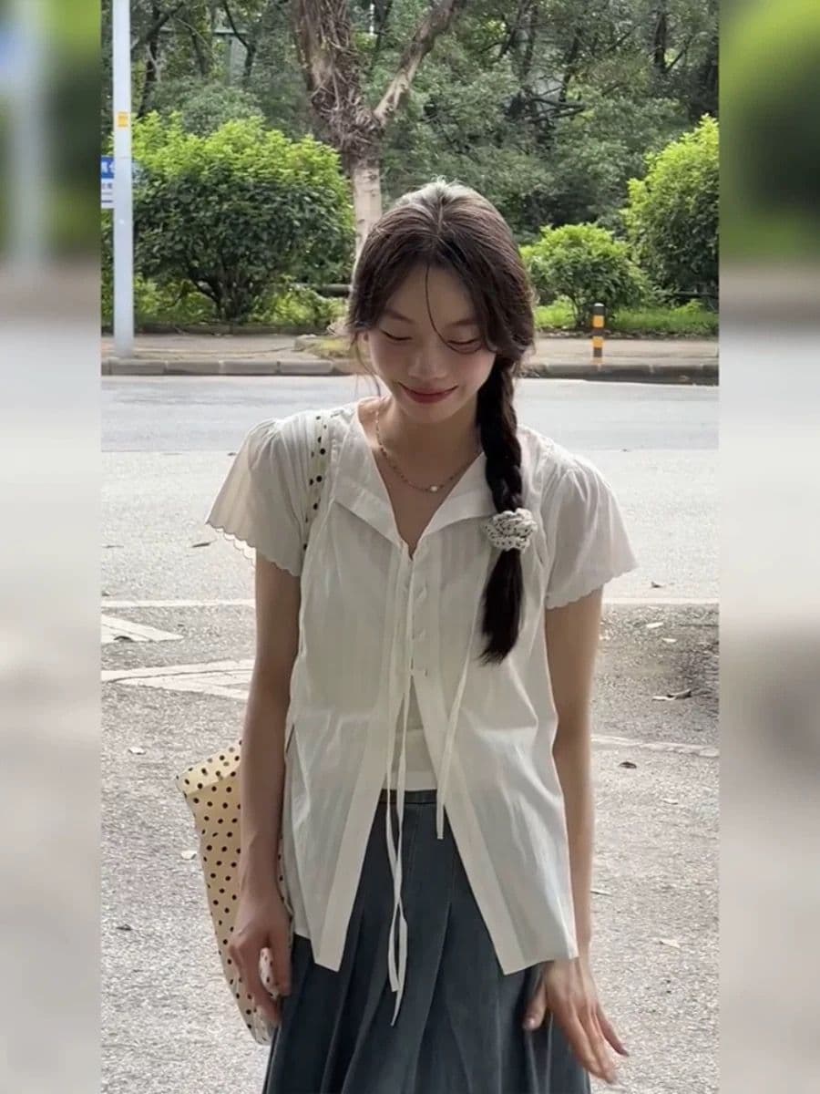 2026 여름 새로운 미니멀리즘 여성 셔츠 디자인 센스 작은 대중 품격 명문 여성 문예 바람 스트랩 셔츠 맨위 상세 이미지 2