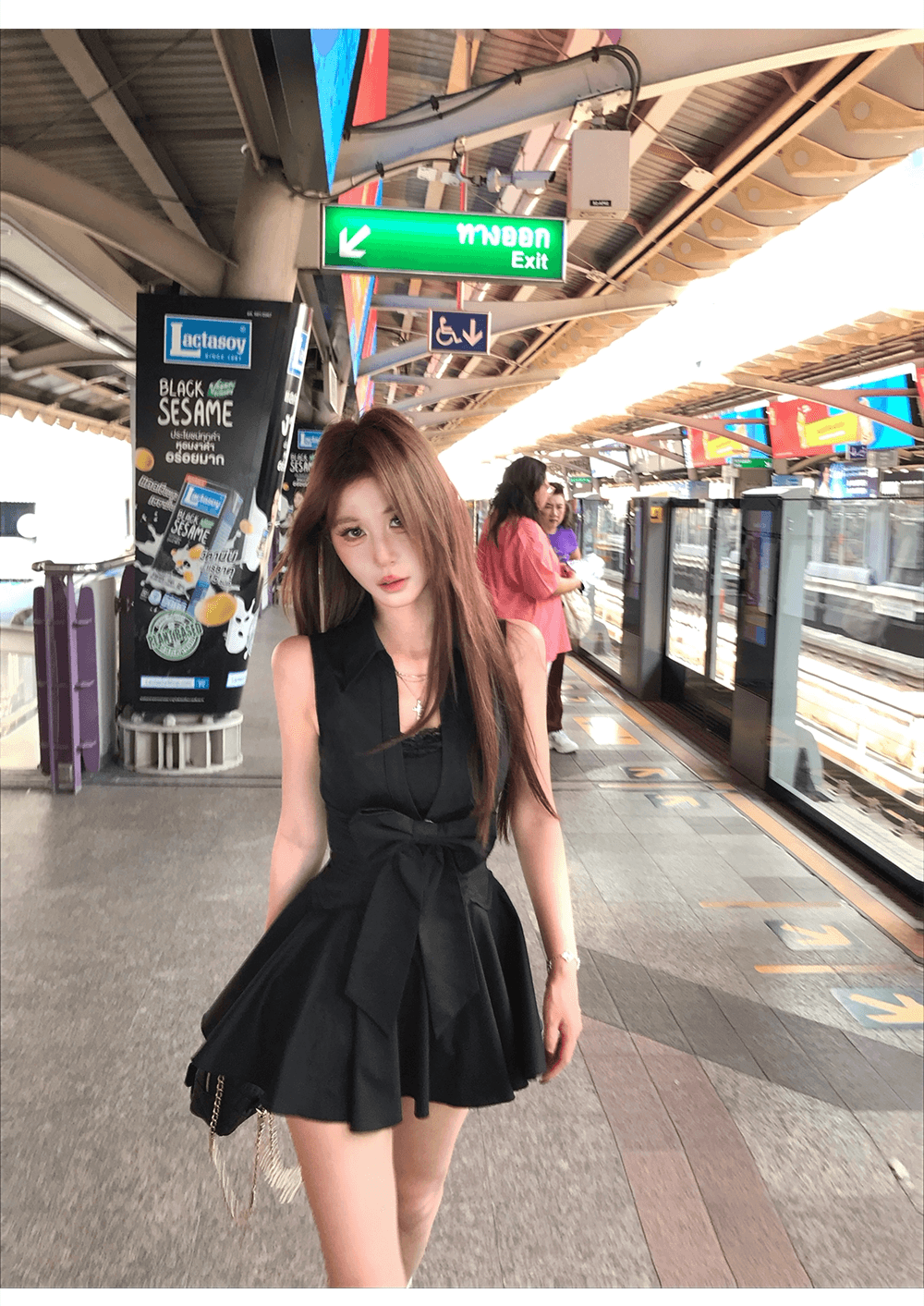 핫걸 허리 수축 레이스 여성 드레스 2026 여름 새로운 몸매 가꾸기 슬림해 보이는 섹시함 순수한 욕망 바람 검정색 치마 상세 이미지 7