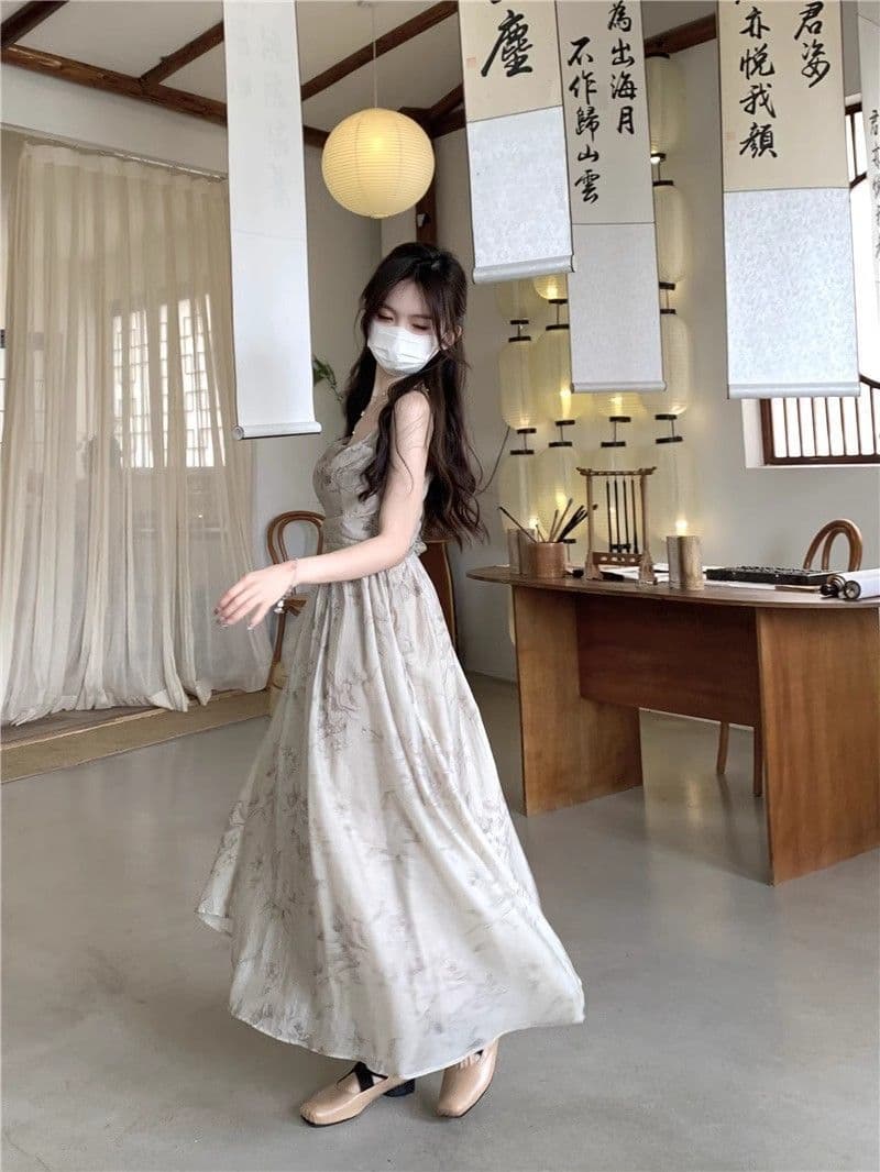 2026 여름 새로운 프랑스식 레트로 슬립 꽃무늬 여성 드레스 품격 허리 수축 광장 칼라 롱 스커트 아이들 얇은 스타일 상세 이미지 1
