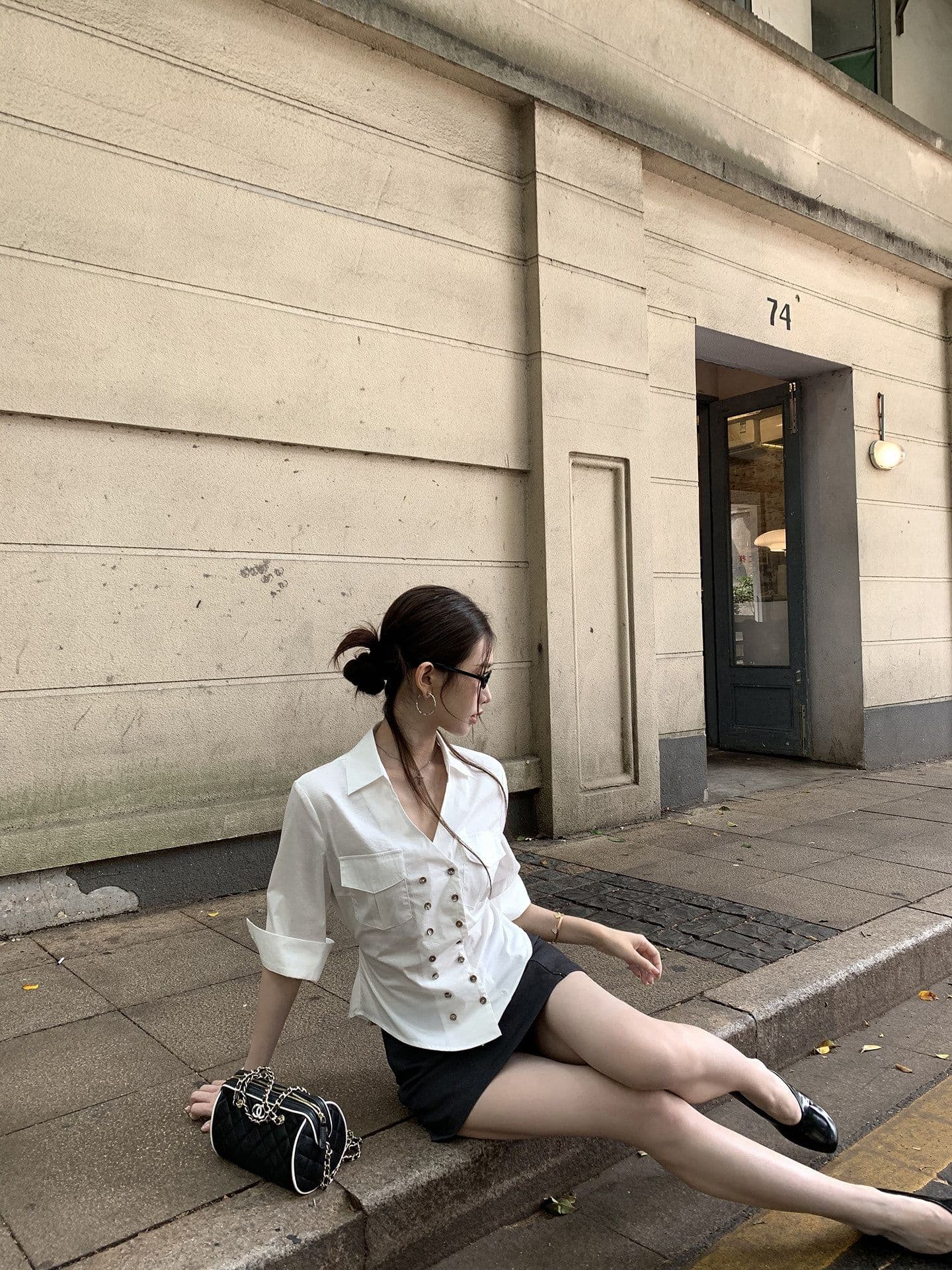 여름 새로운 이중 버튼 허리 수축 몸매 가꾸기 폴로 칼라 셔츠 여성 한 부서 프랑스식 캐주얼 품격 셔츠 맨위 상세 이미지 3