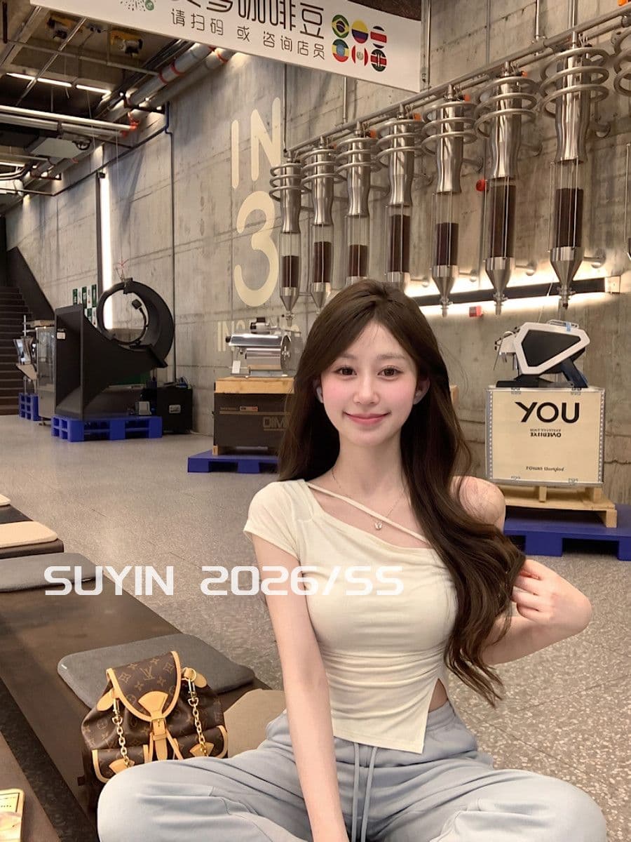 한 부서 디자인 센스 스트라이프 티셔츠 여성 비스듬한 어깨 핫걸 주름 허리 수축 작은 대중 불규칙 몸매 가꾸기 오프숄더 작은 맨위 이미지 4