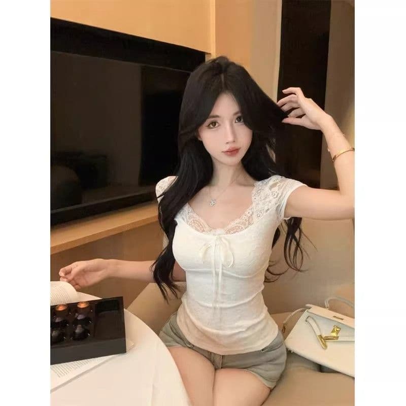 레이스 조각 레이스업 V넥 반팔 티셔츠 여성 2026 여름 새로운 다용도 순수한 욕망 몸매 가꾸기 허리 수축 핫걸 맨위 이미지 3