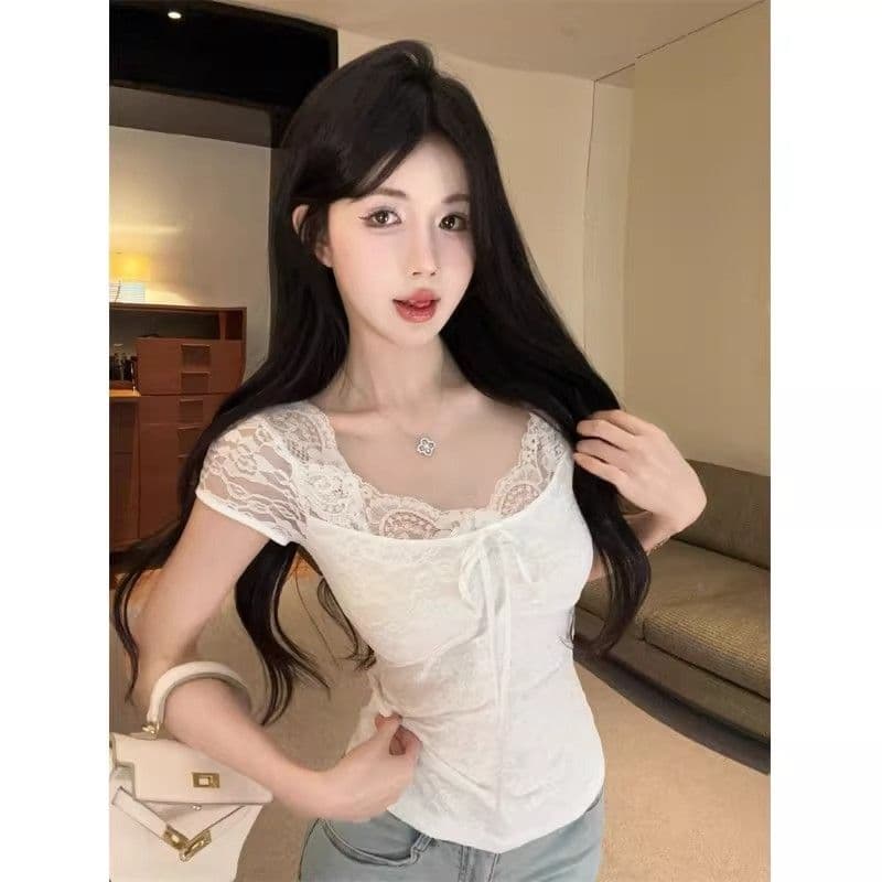 레이스 조각 레이스업 V넥 반팔 티셔츠 여성 2026 여름 새로운 다용도 순수한 욕망 몸매 가꾸기 허리 수축 핫걸 맨위 이미지 2
