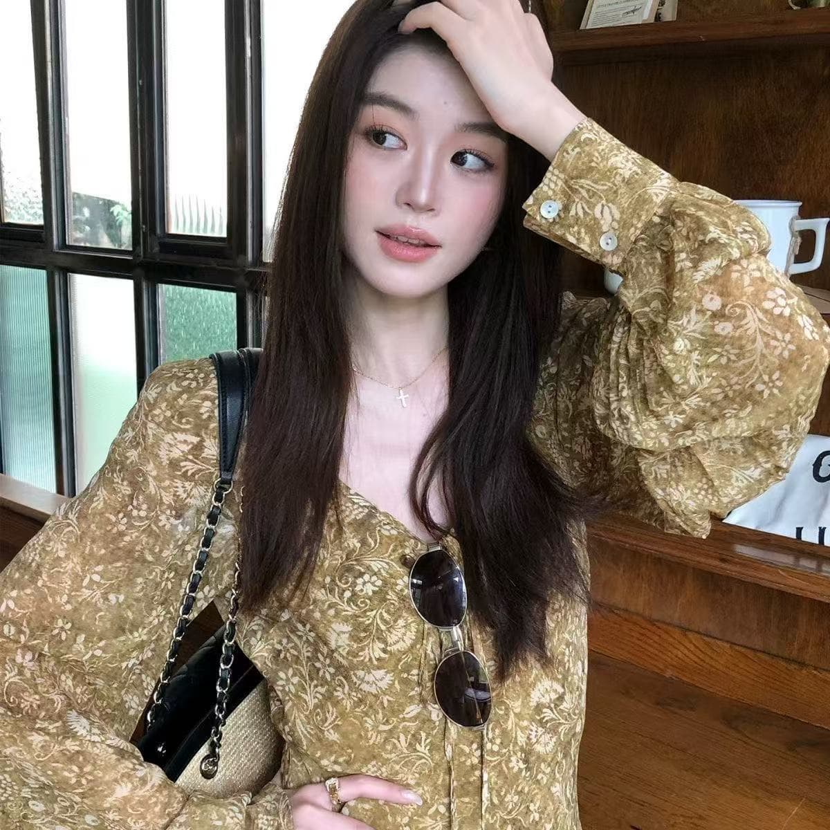 가을 새로운 복잡한 고대 돈 바람 황색 꽃무늬 긴팔 미니 스커트 여성 세련된 인기 슬림해 보이는 V넥 드레스 상세 이미지 4