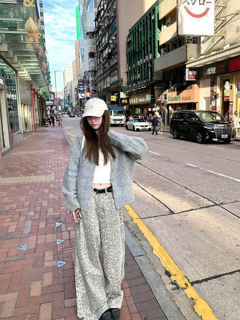 아메리칸 레오파드 무늬 넓은 다리 청바지 여성 2026 가을 새로운 디자인 센스 중간 허리 루즈핏 슬림해 보이는 스트레이트 긴 바지 상세 이미지 17