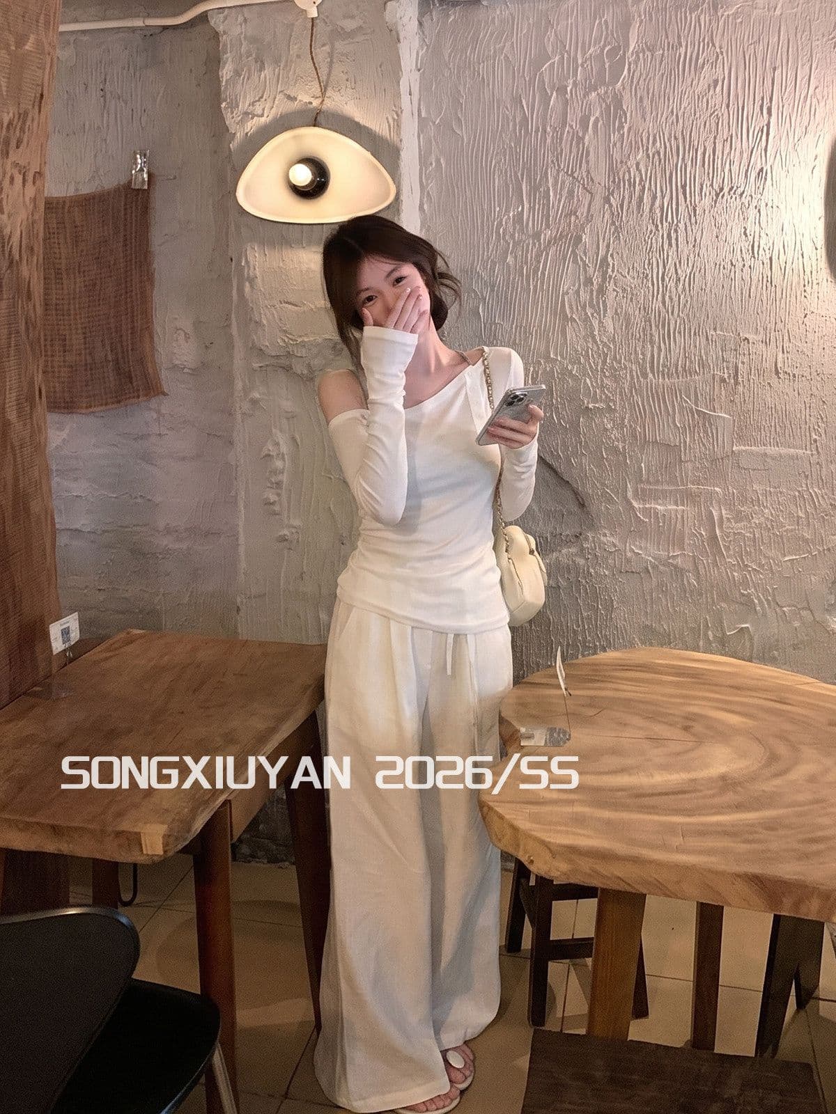 한 부서 부드러운 소녀 단추 비스듬한 어깨 긴팔 티셔츠 가을 분위기 센스 몸매 가꾸기 오프숄더 사람들 면 슬립 투피스 세트 상세 이미지 3