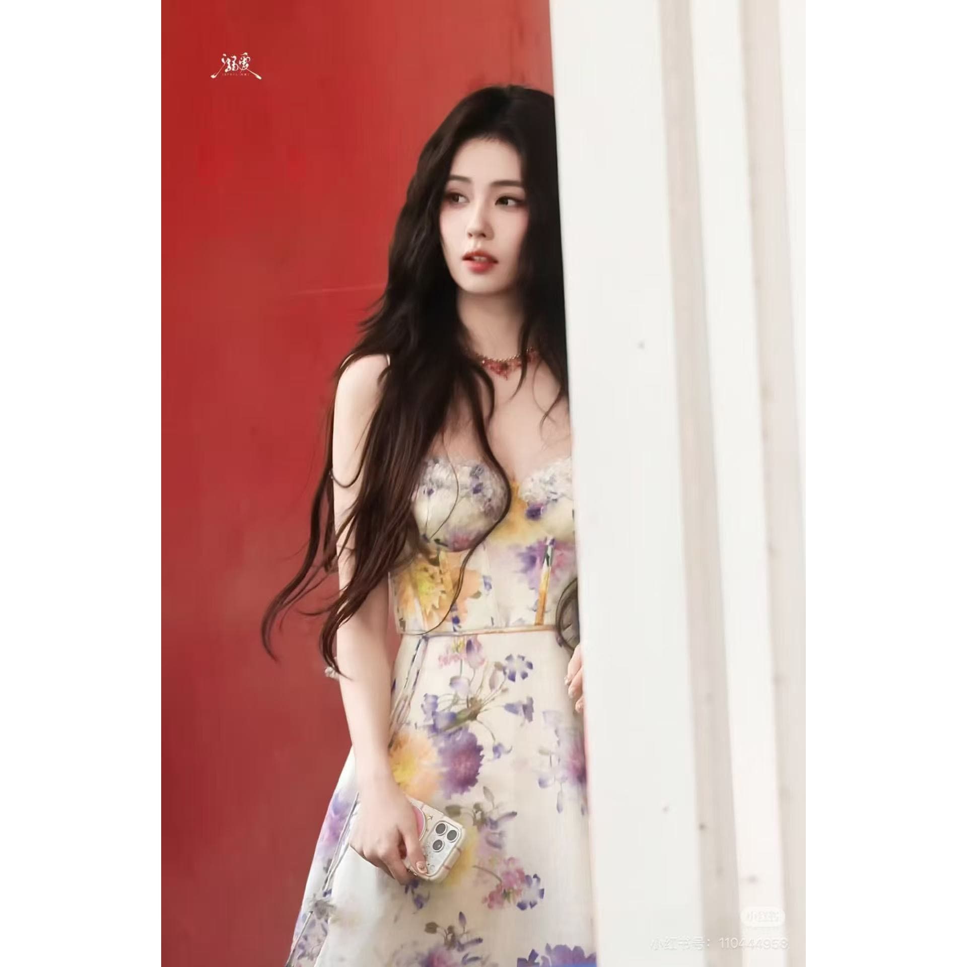 흰색 사슴 같은 단락 큰 진자 여름 신제품 유화 프린트 슬립 드레스 휴가 치마 허리 수축 요정 롱 스커트 상세 이미지 3
