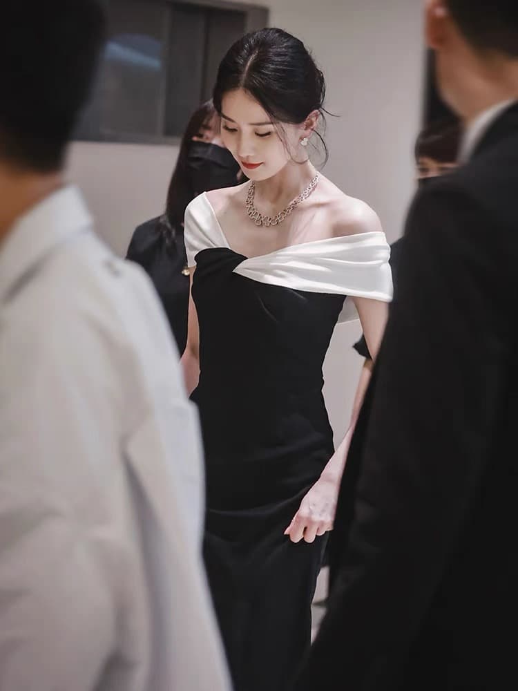 리우 시시 같은 단락 위엄있는 대기 고급 빛 럭셔리 품격 로얄 자매 프랑스식 작은 샤넬 스타일 검정색 연회 점프 슈트 치마 상세 이미지 2