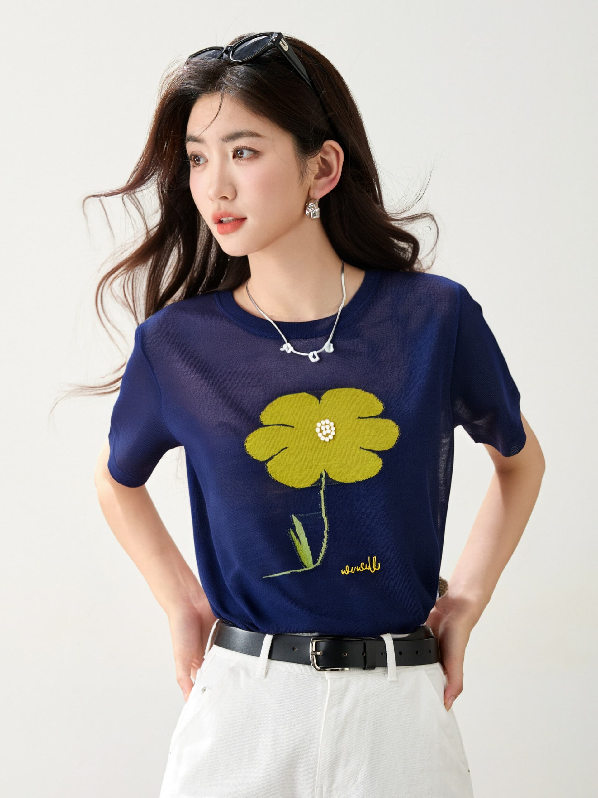 2026 년 여름 패션 라운드 넥 자수 반팔 티셔츠 캐주얼 다용도 루즈핏 슬림해 보이는 맨위 이미지 2
