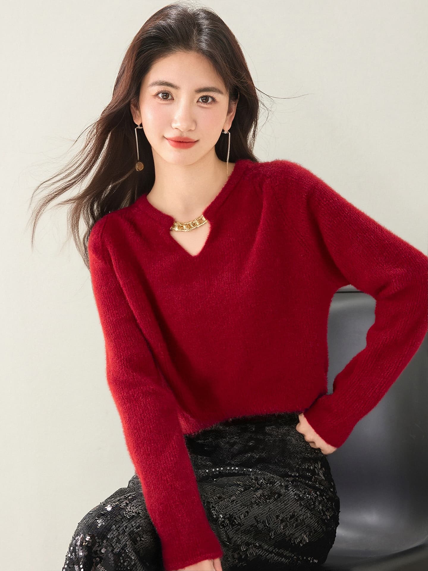 통제 가격 이상 129 실사 2025 디자인 센스 홀로우 아웃 스웨터 여자 가을 겨울 작은 샤넬 스타일 니트 스웨터 맨위
