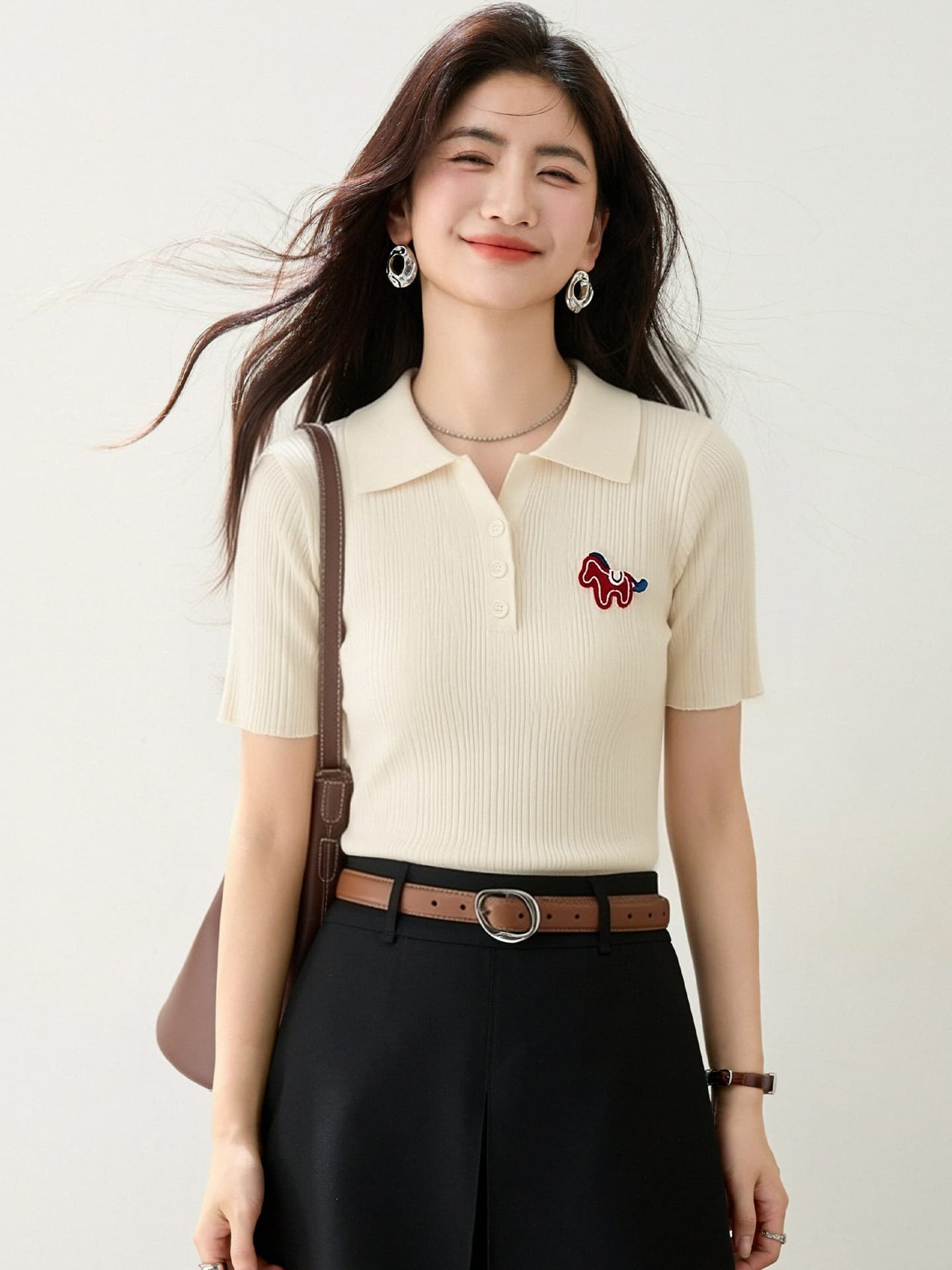 실사 있음 2026 작은 말 자수 POLO 칼라 긍정적 인 어깨 반팔 니트 스웨터 여성 품격 연령 감소 몸매 가꾸기 맨위 이미지 3