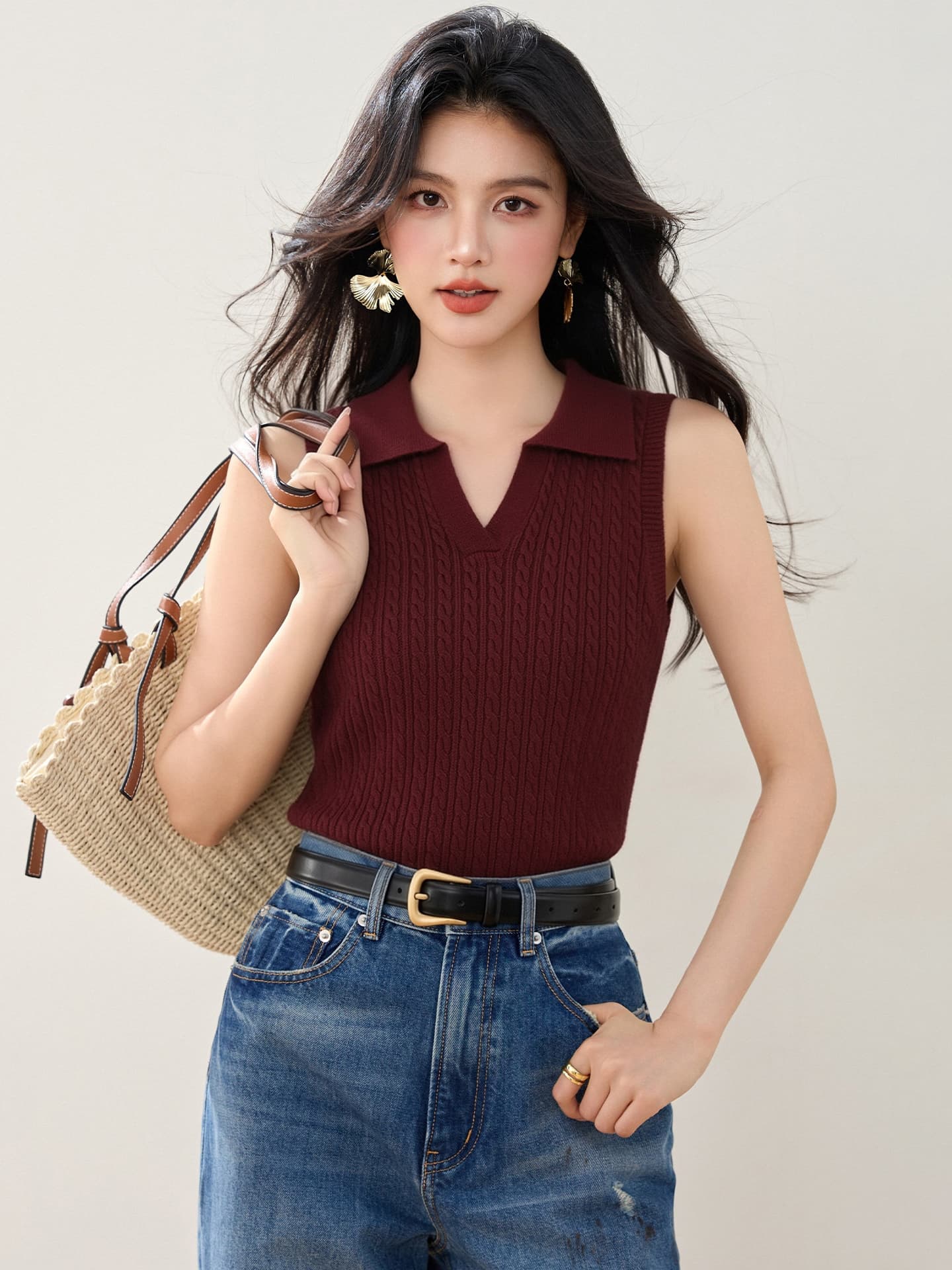 실사 있음 2026 여름 polo 폴로 칼라 트위스트 꽃 디자인 미니멀리즘 다용도 민소매 니트 맨위 조끼 이미지 3