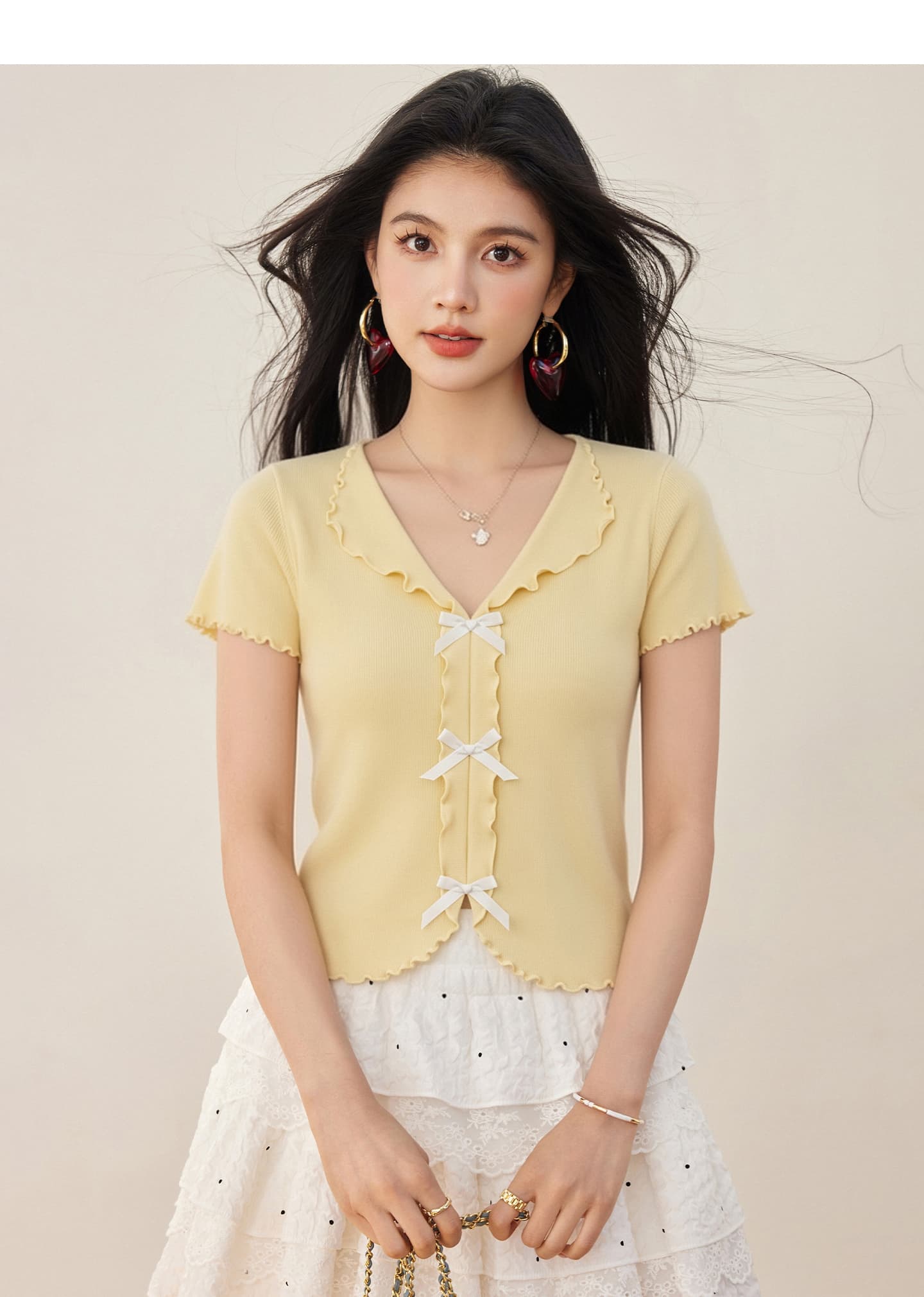 2026 부드러운 바람 3 차원 나비 매듭 V넥 티셔츠 여성 여름 새로운 프릴 반팔 달콤함 연령 감소 맨위 상세 이미지 7