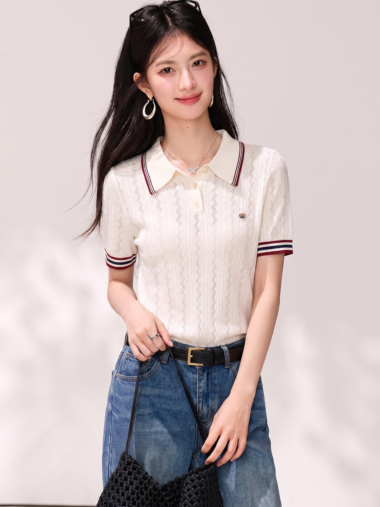 2026 학원 스타일 POLO 셔츠 반팔 홀로우 아웃 니트 티셔츠 여성 여름 새로운 슬림해 보이는 다용도 질감 센스 맨위