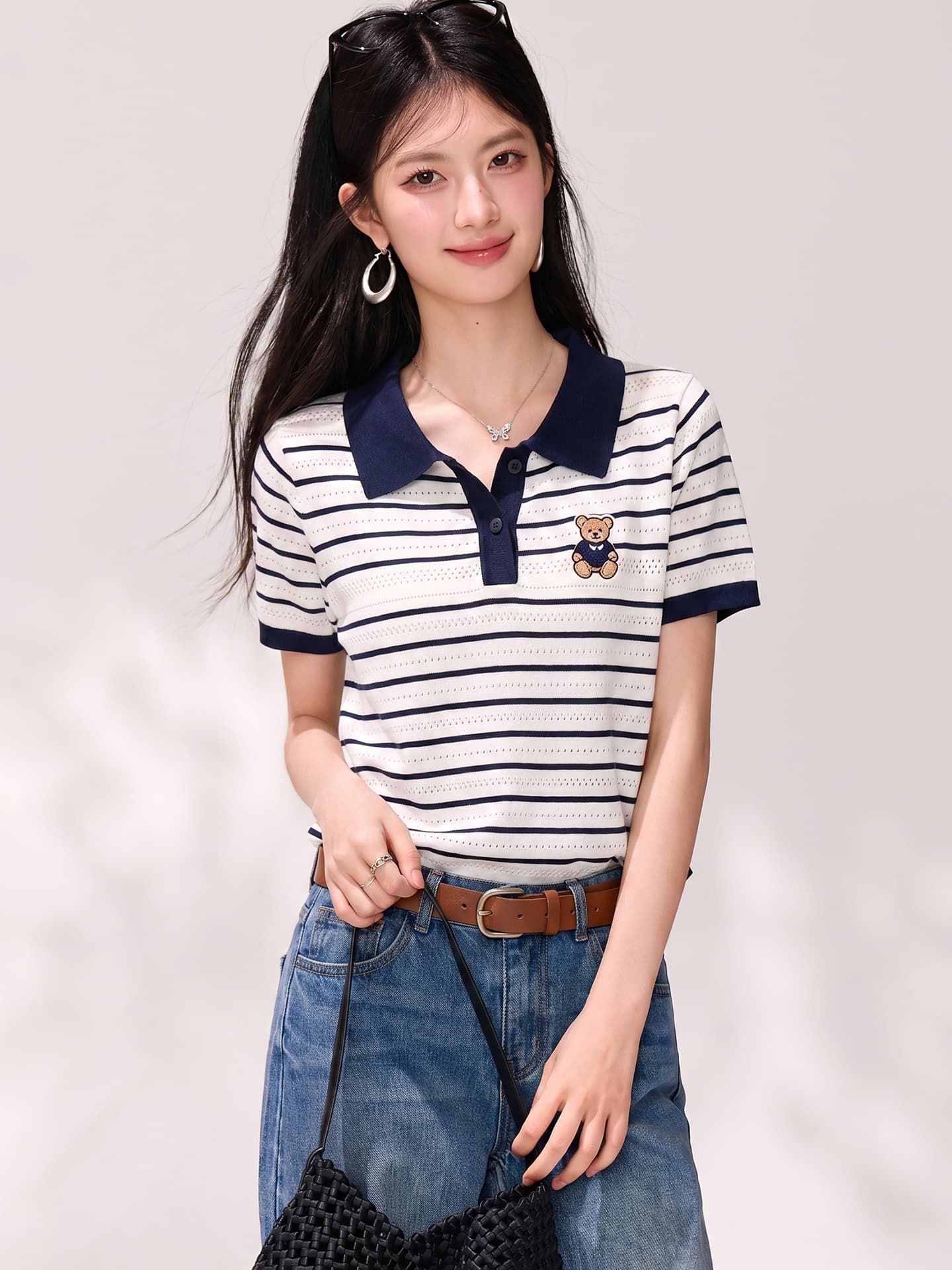 있음 2026 학원 스타일 스트라이프 POLO 칼라 작은 곰 자수 니트 스웨터 여성 여름 연령 감소 다용도 반팔 맨위