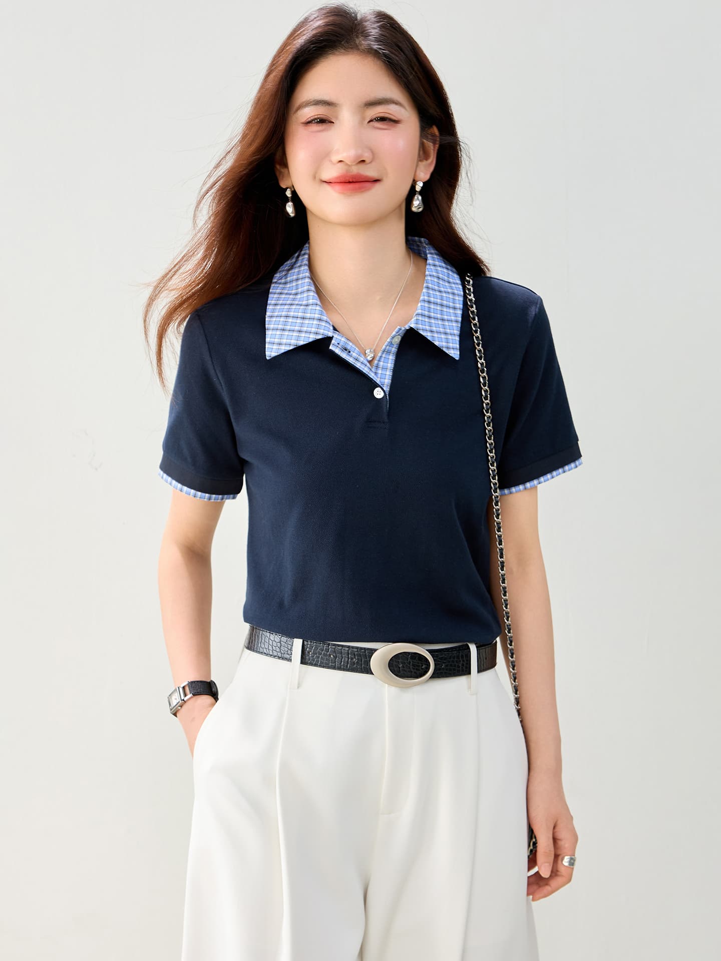 V넥 페이크 레이어드 반팔 티셔츠 여성 봄 여름 2026 새로운 체크무늬 패치워크 POLO 칼라 긍정적 인 어깨 동정 맨위 이미지 2