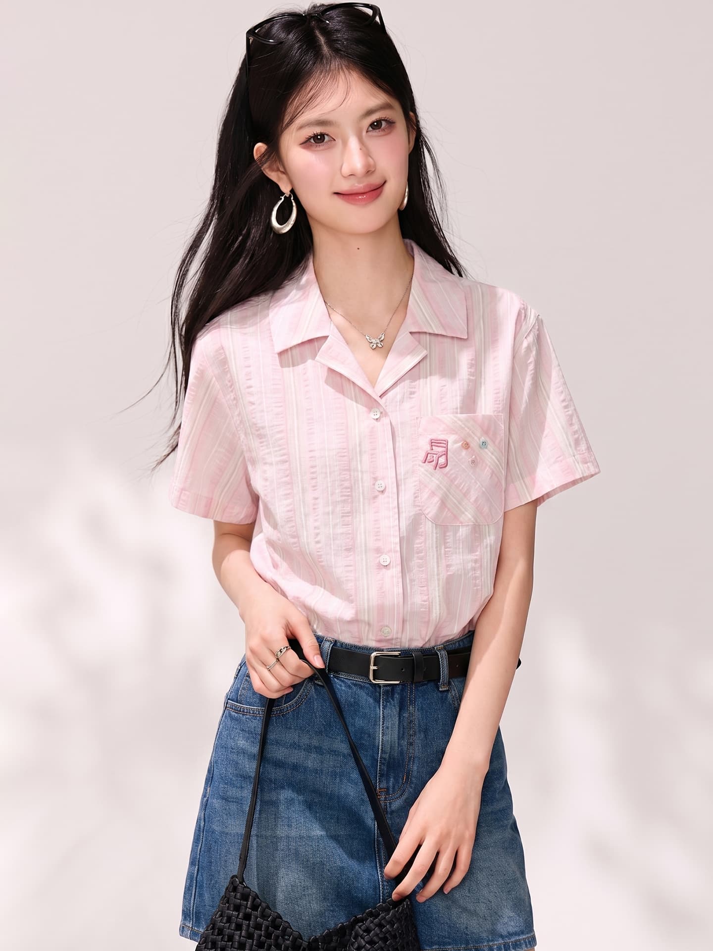 프랑스식 재 작업 쿠바 칼라 자수 반팔 스트라이프 여성 셔츠 2026 년 여름 새로운 얇은 스타일 맨위 이미지 4