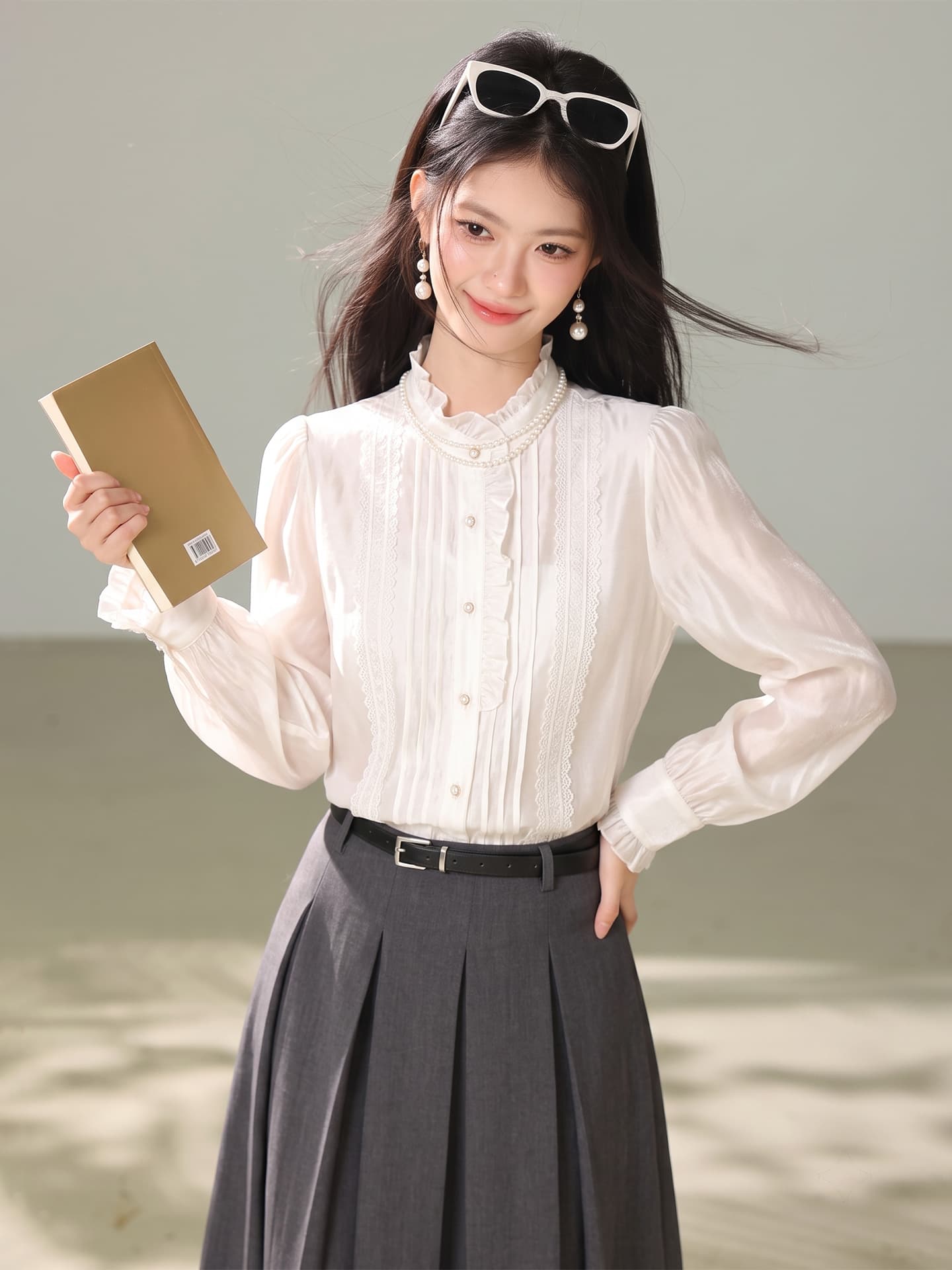 실사 프랑스식 거품 소매 화이트 여성 셔츠 가을 레이스 스탠드 칼라 디자인 센스 작은 대중 장기 Pleat 품격 맨위 이미지 2