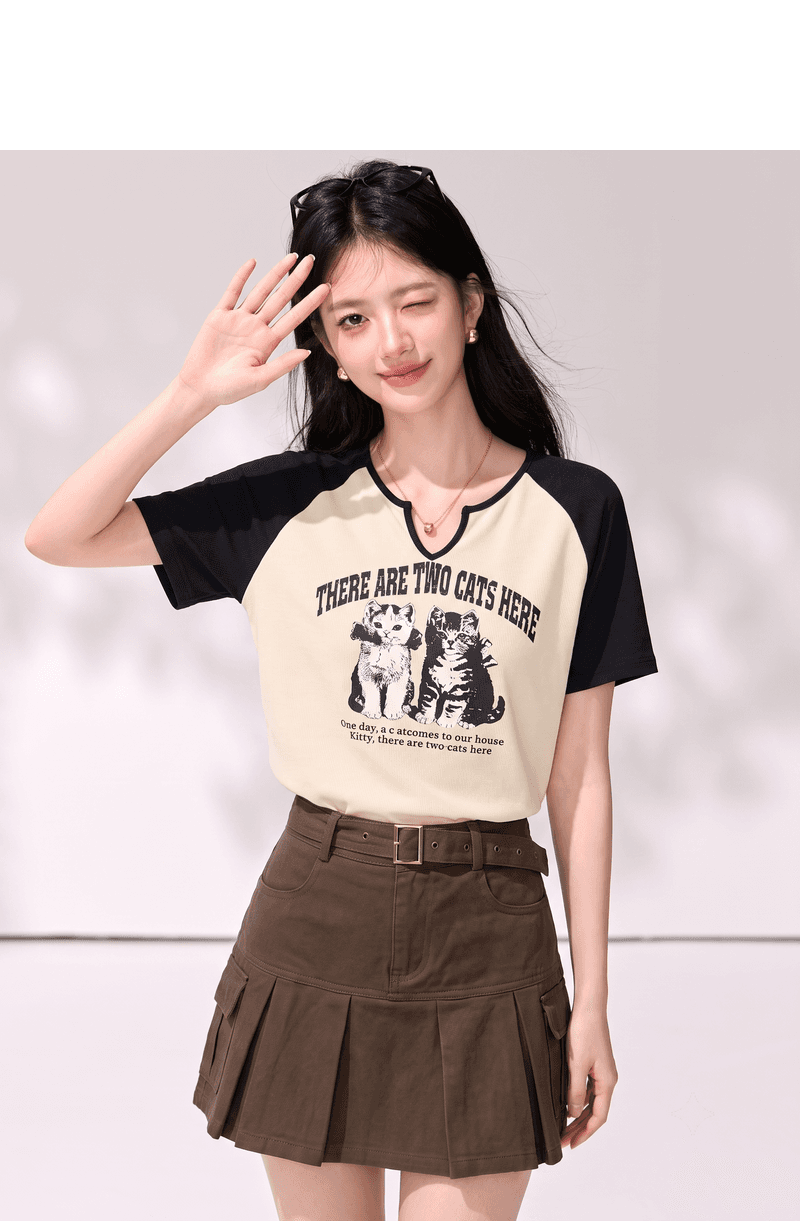 실사 2026 새로운 반 개방 칼라 반팔 티셔츠 여성 디자인 센스 삽입 어깨 소매 패션 루즈핏 맨위 상세 이미지 3