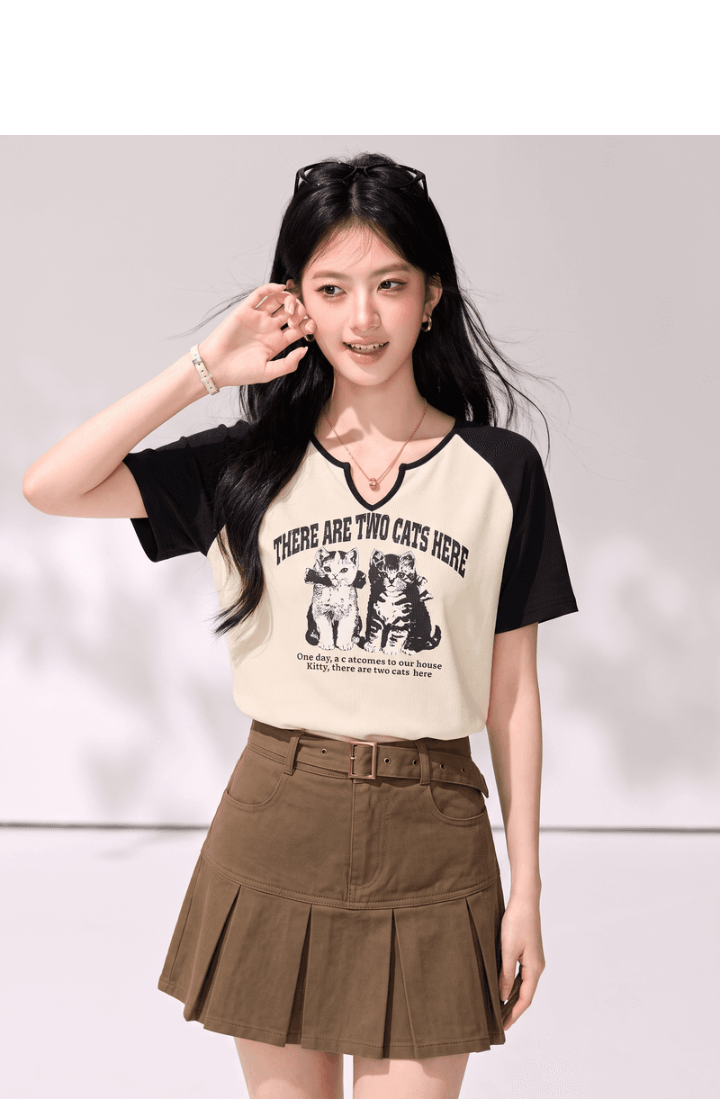 실사 2026 새로운 반 개방 칼라 반팔 티셔츠 여성 디자인 센스 삽입 어깨 소매 패션 루즈핏 맨위 상세 이미지 5