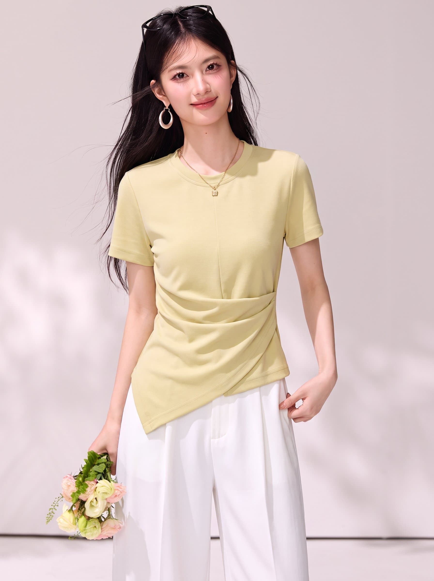 실사 불규칙 반팔 티셔츠 여성 Chic 몸매 가꾸기 허리 수축 품격 황색 비대칭 디자인 센스 맨위 이미지 2