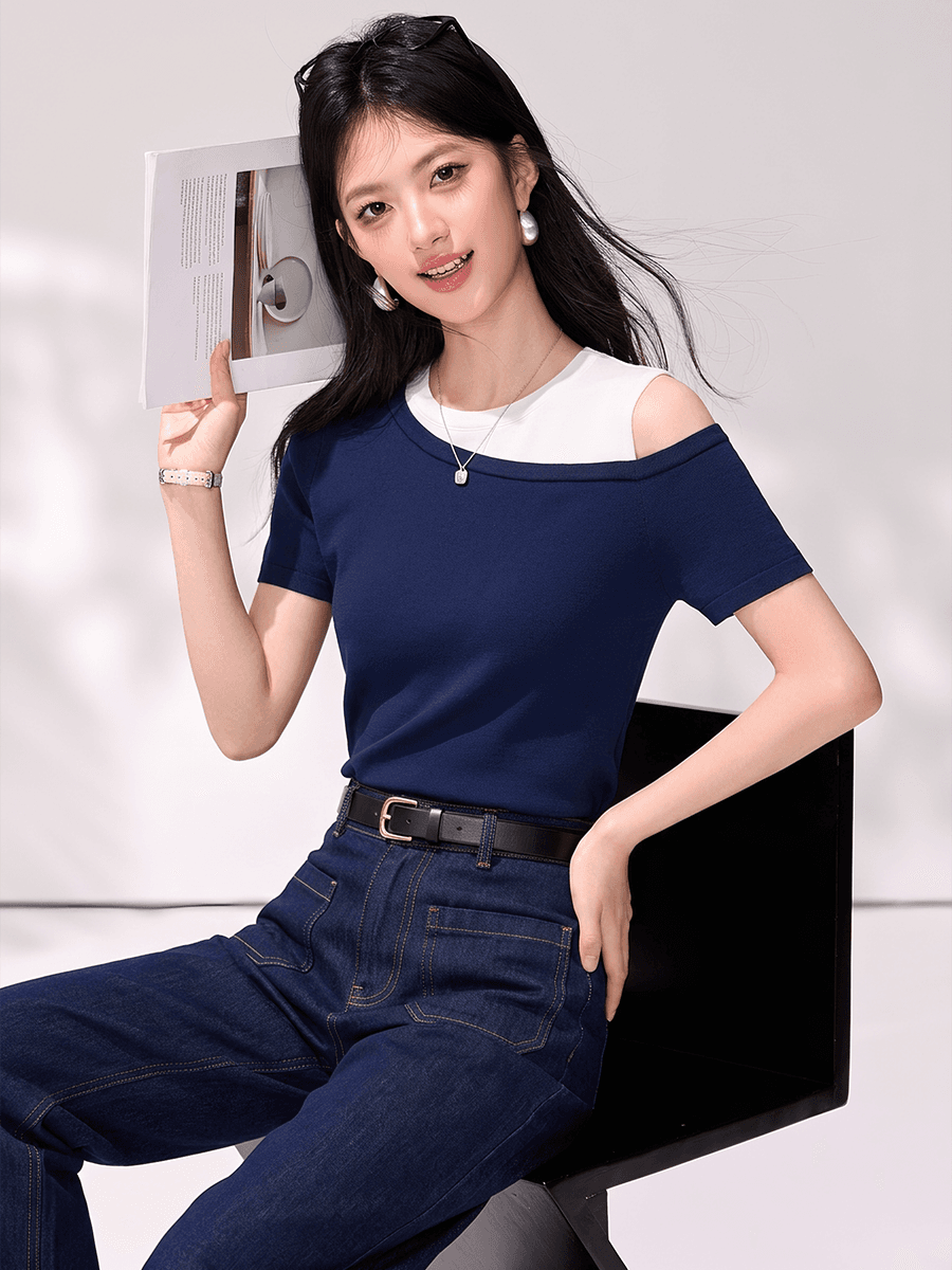 실사 디자인 센스 배색 페이크 레이어드 오프숄더 반팔 티셔츠 여성 여름 패션 다용도 슬림해 보이는 비스듬한 어깨 의류