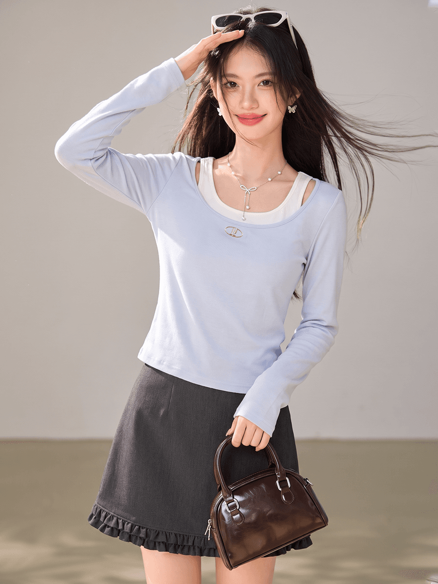 실사 한 부서 페이크 레이어드 홀로우 아웃 오프숄더 긴팔 티셔츠 여성 이른 가을 몸매 가꾸기 슬림해 보이는 디자인 센스 인사이드 잡아라. 의류 이미지 2